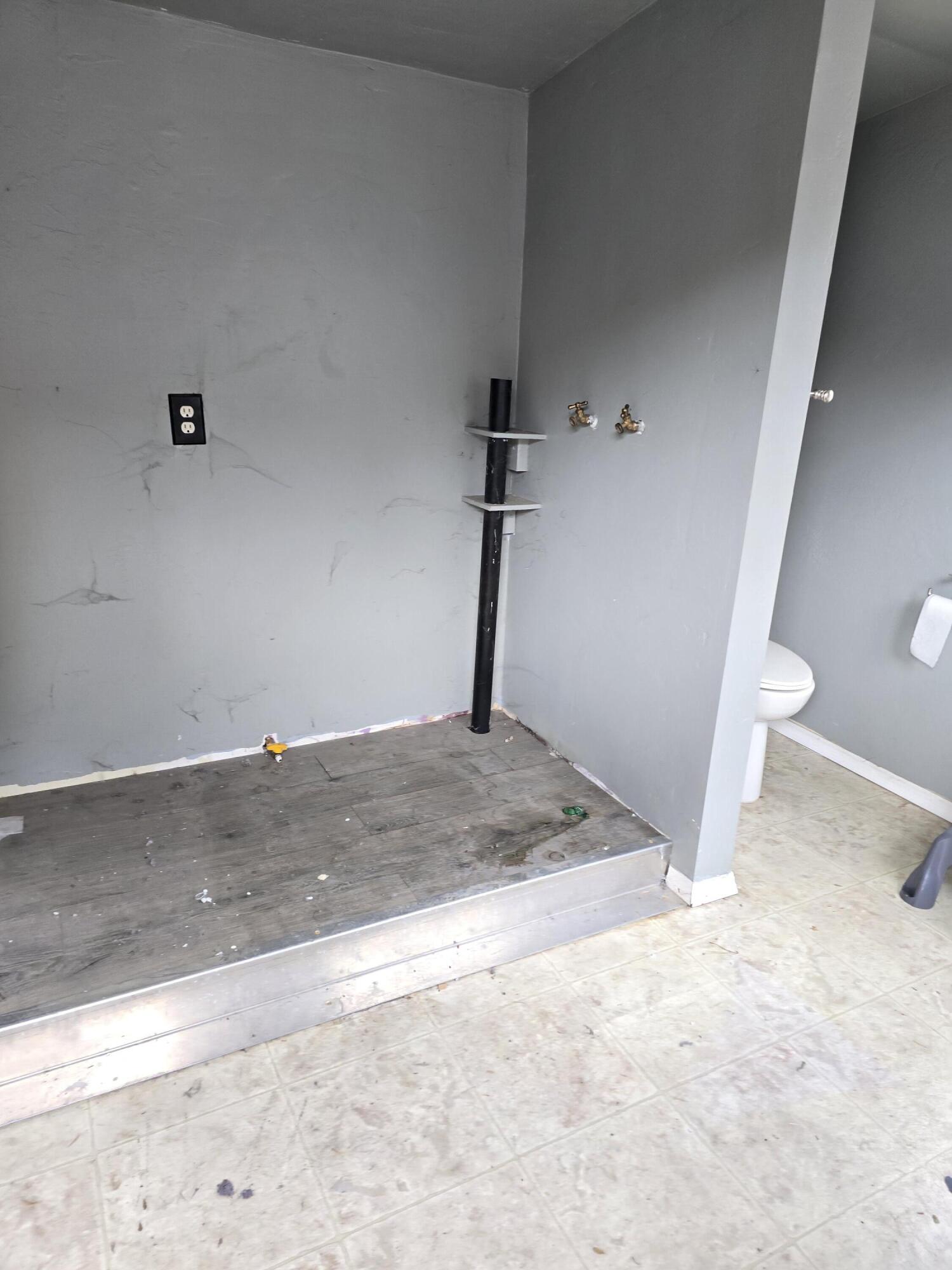 35228 Lenard Rd, Springville, CA 93265