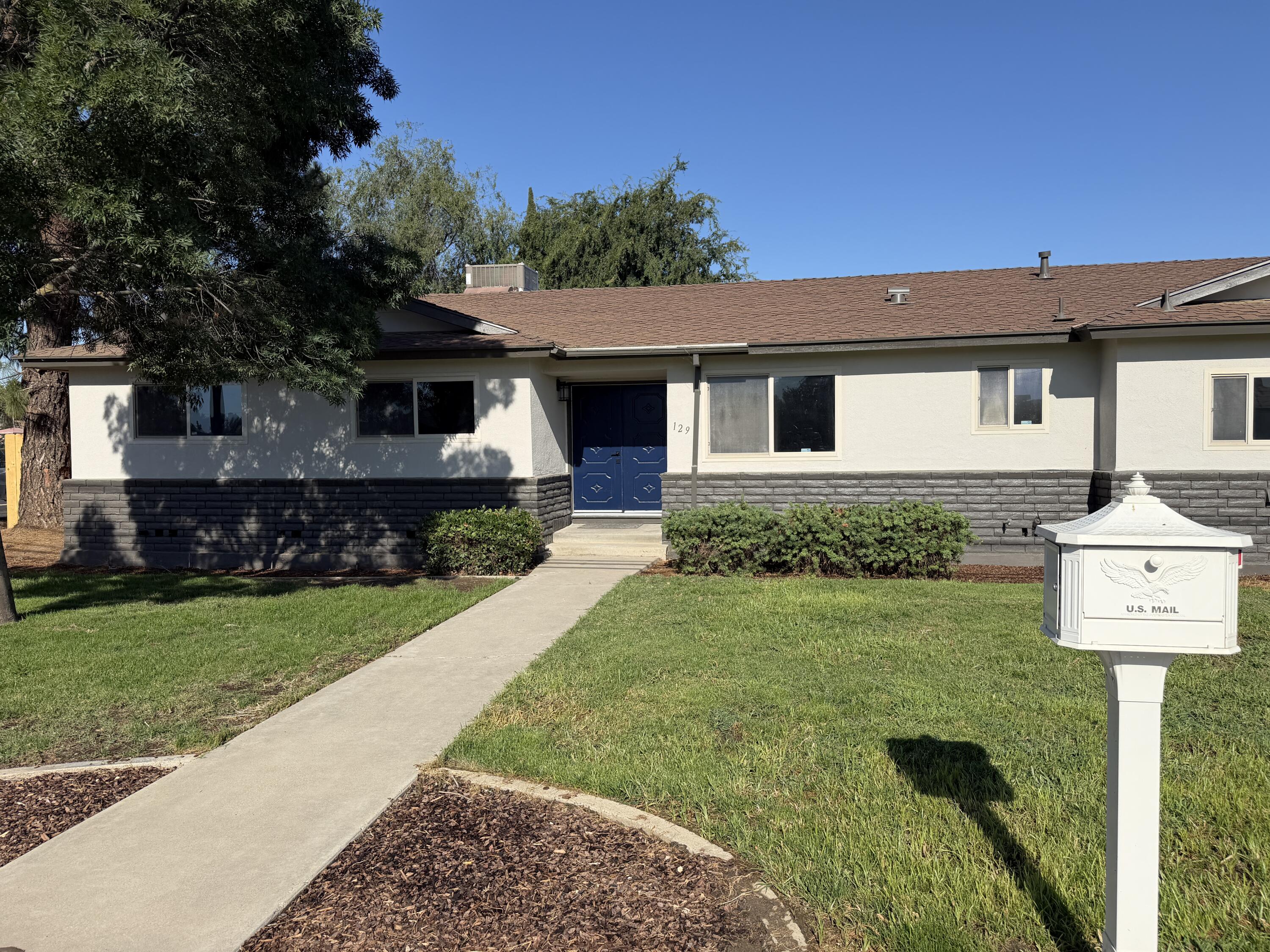 129 Vine St, Lemoore, CA 93245