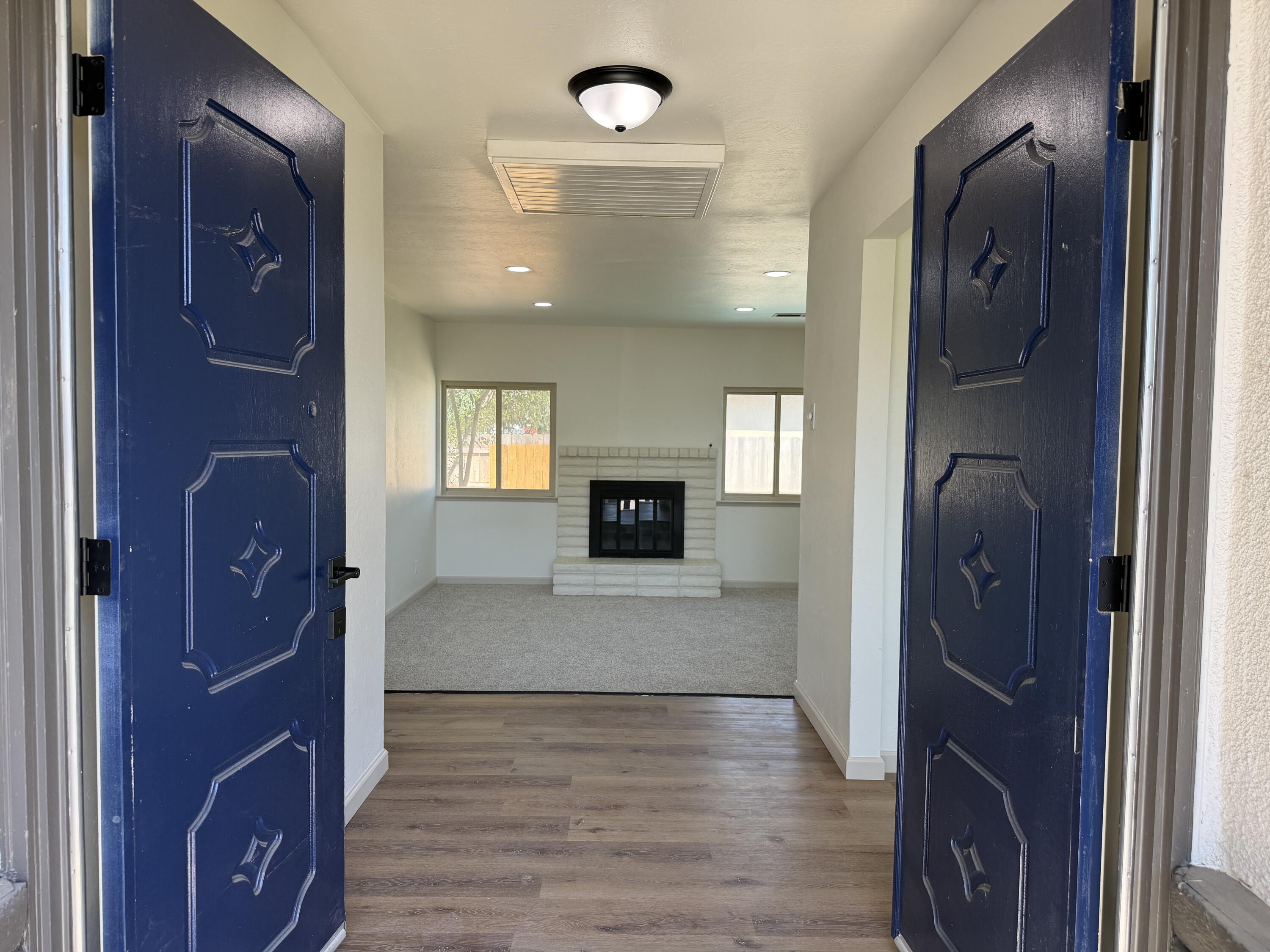 129 Vine St, Lemoore, CA 93245