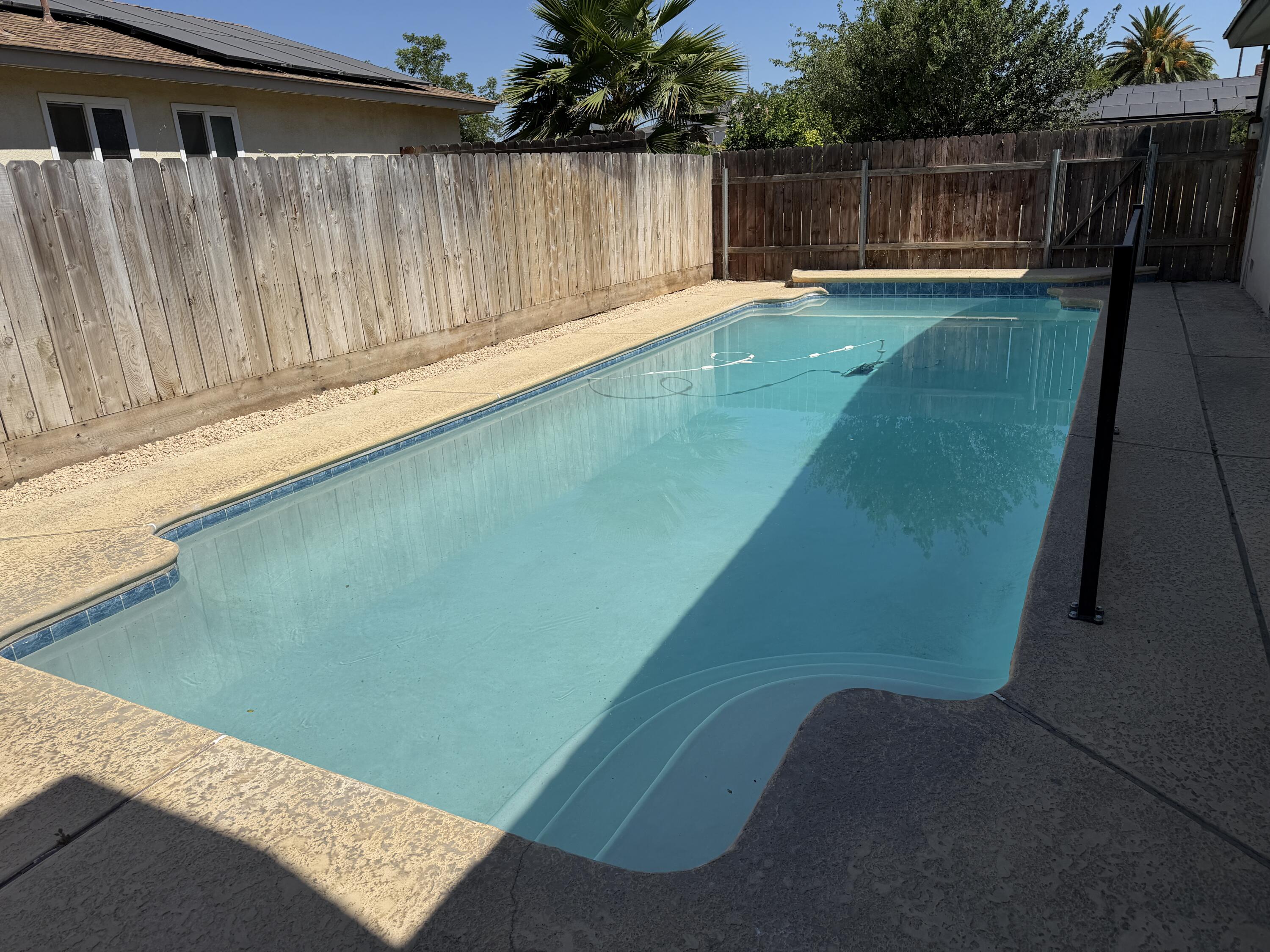 129 Vine St, Lemoore, CA 93245