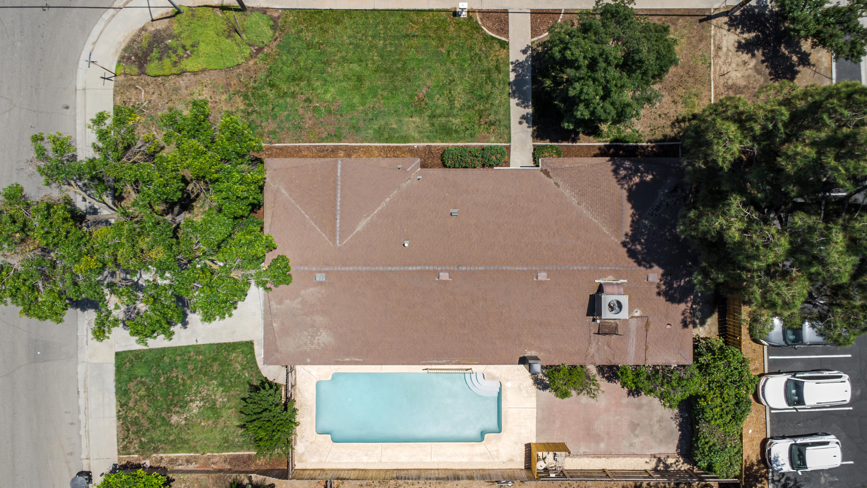 129 Vine St, Lemoore, CA 93245