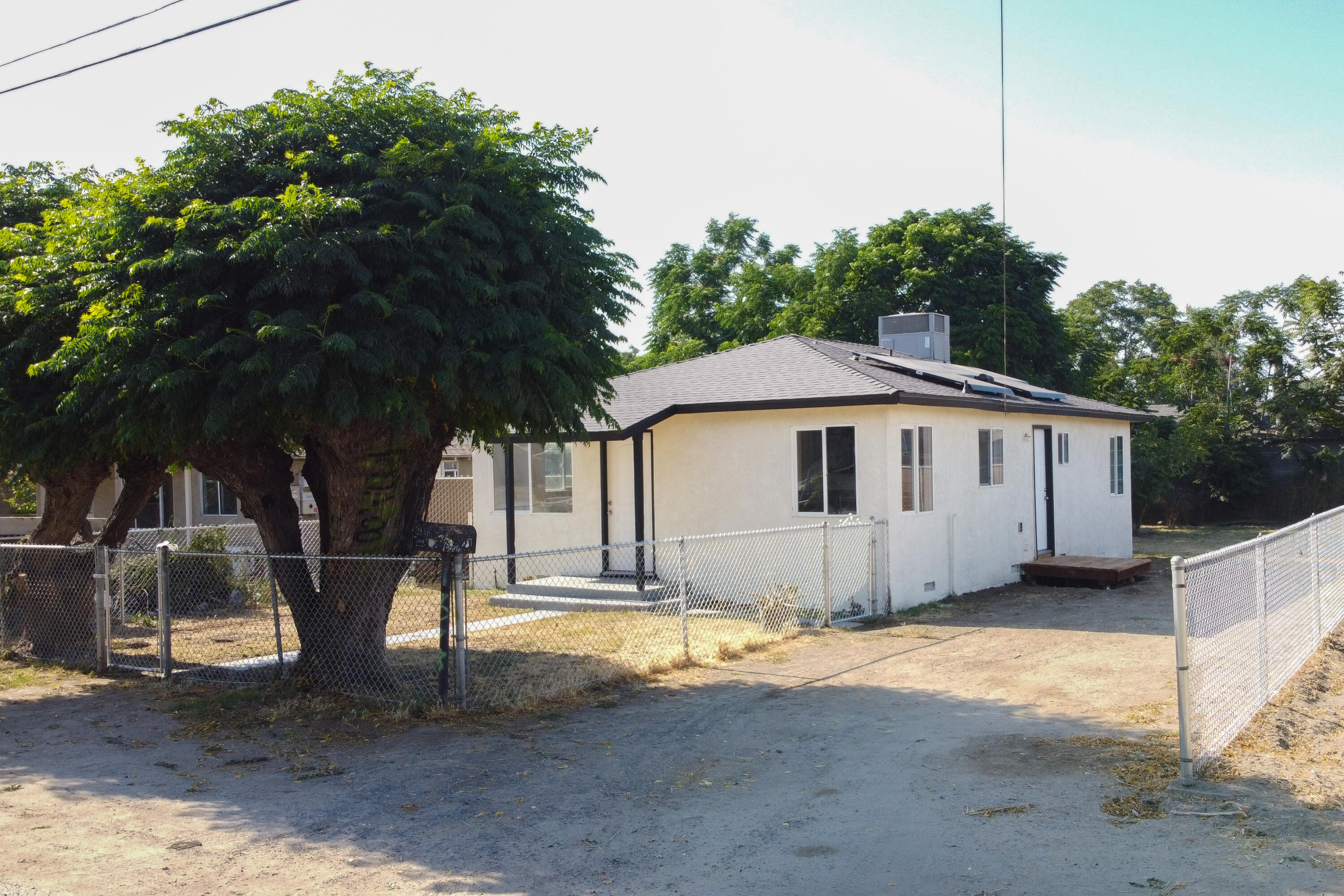 1378 E Tyler Ave Ln, Porterville, CA 93257