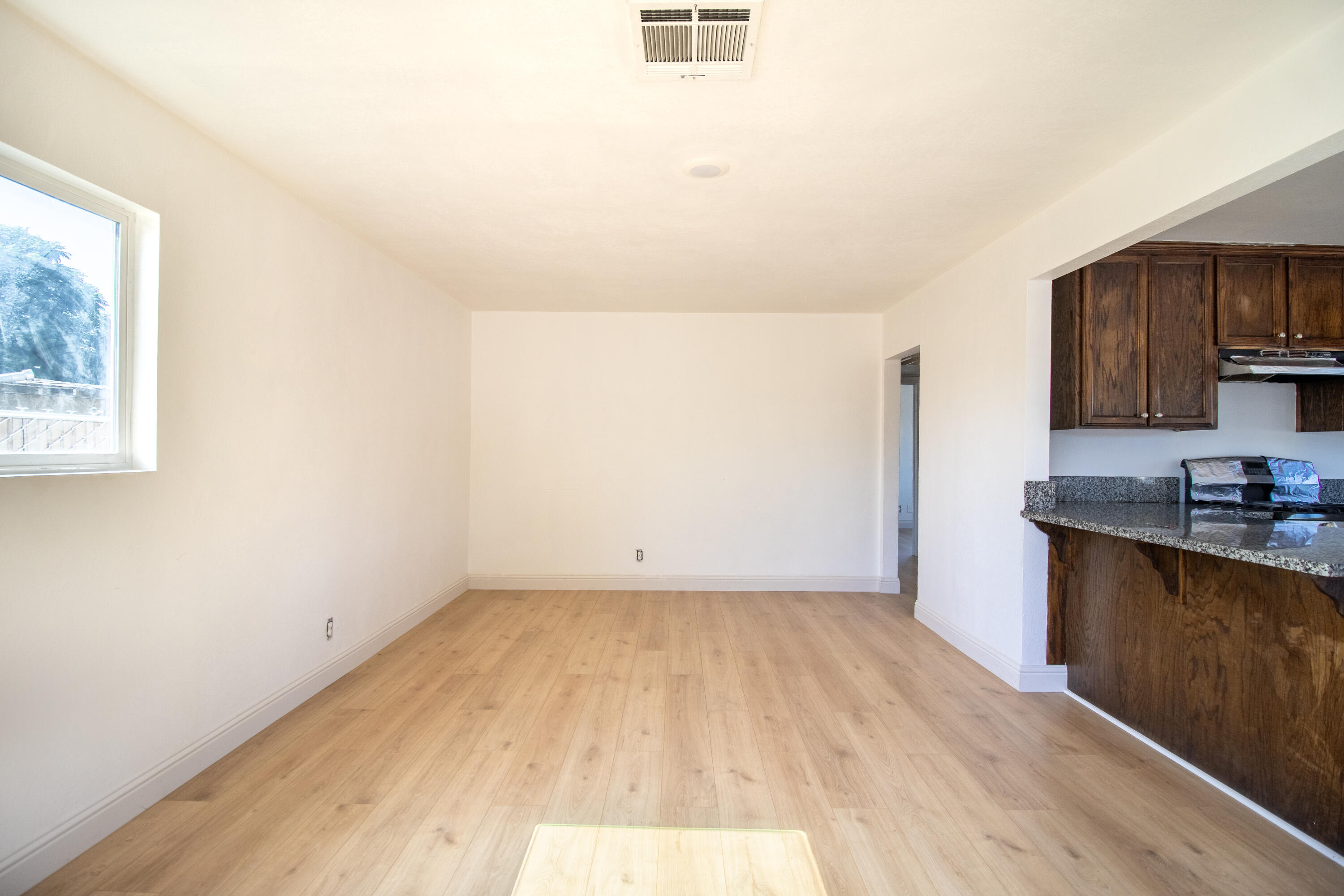 1378 E Tyler Ave Ln, Porterville, CA 93257