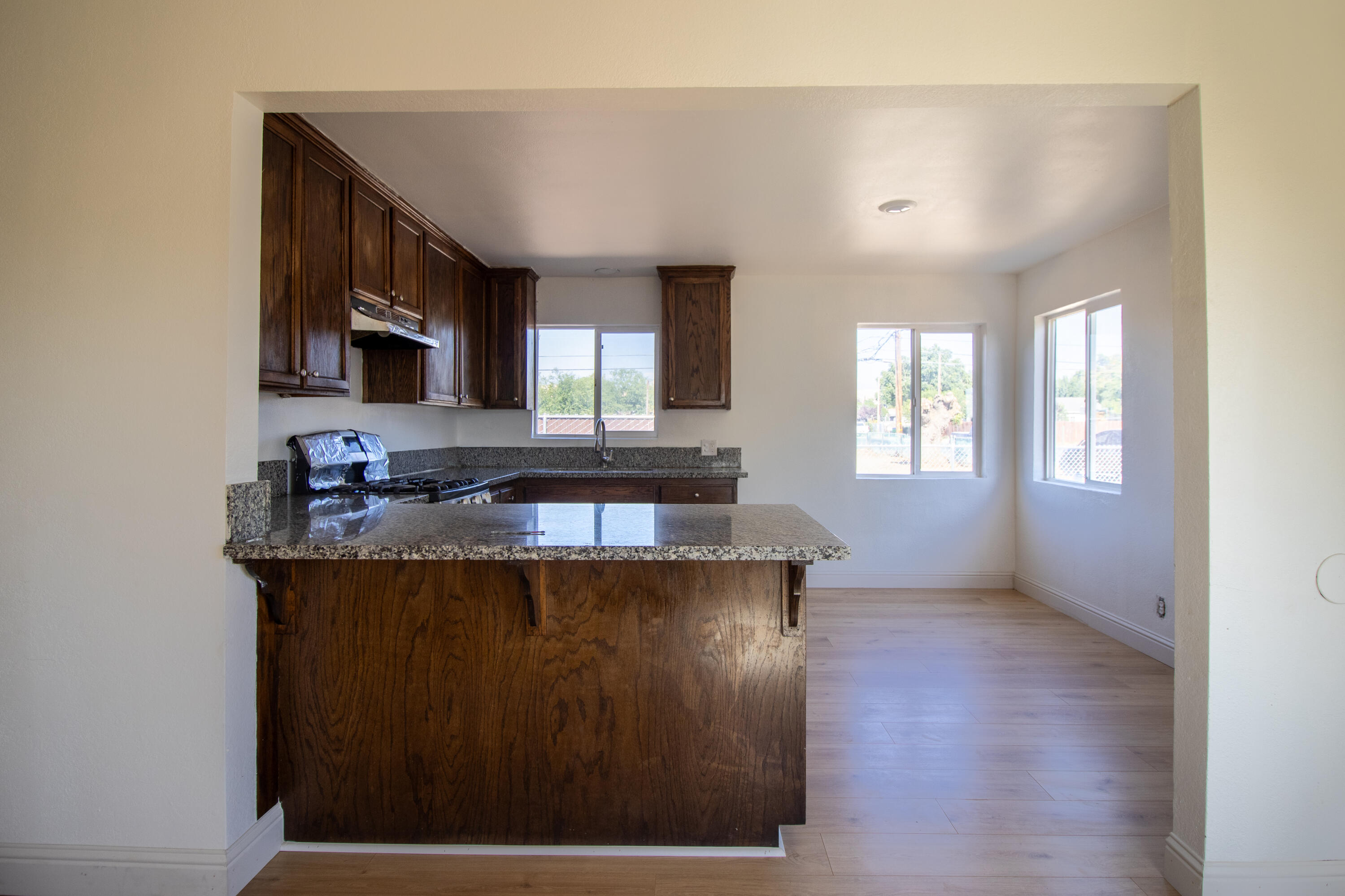 1378 E Tyler Ave Ln, Porterville, CA 93257