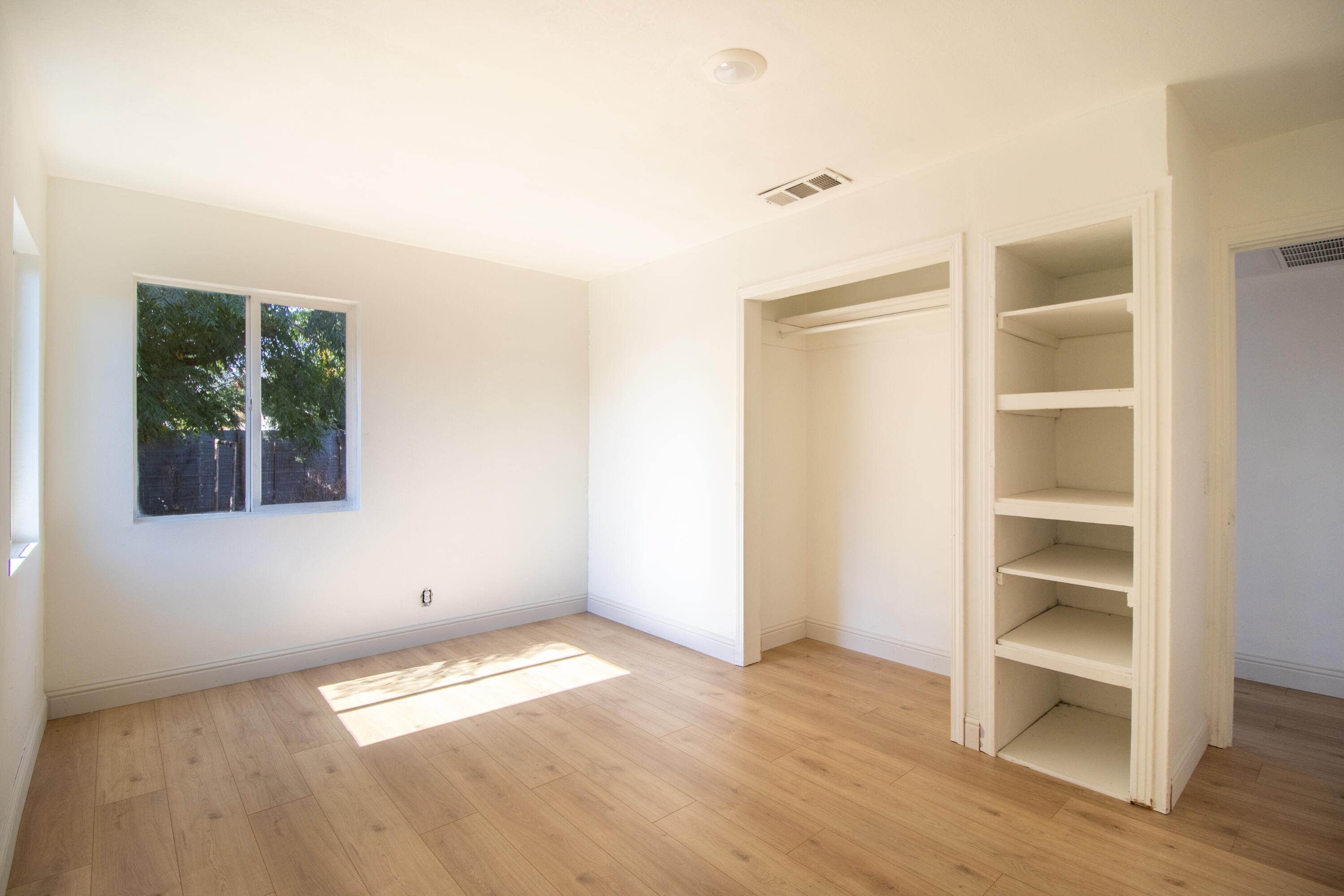 1378 E Tyler Ave Ln, Porterville, CA 93257