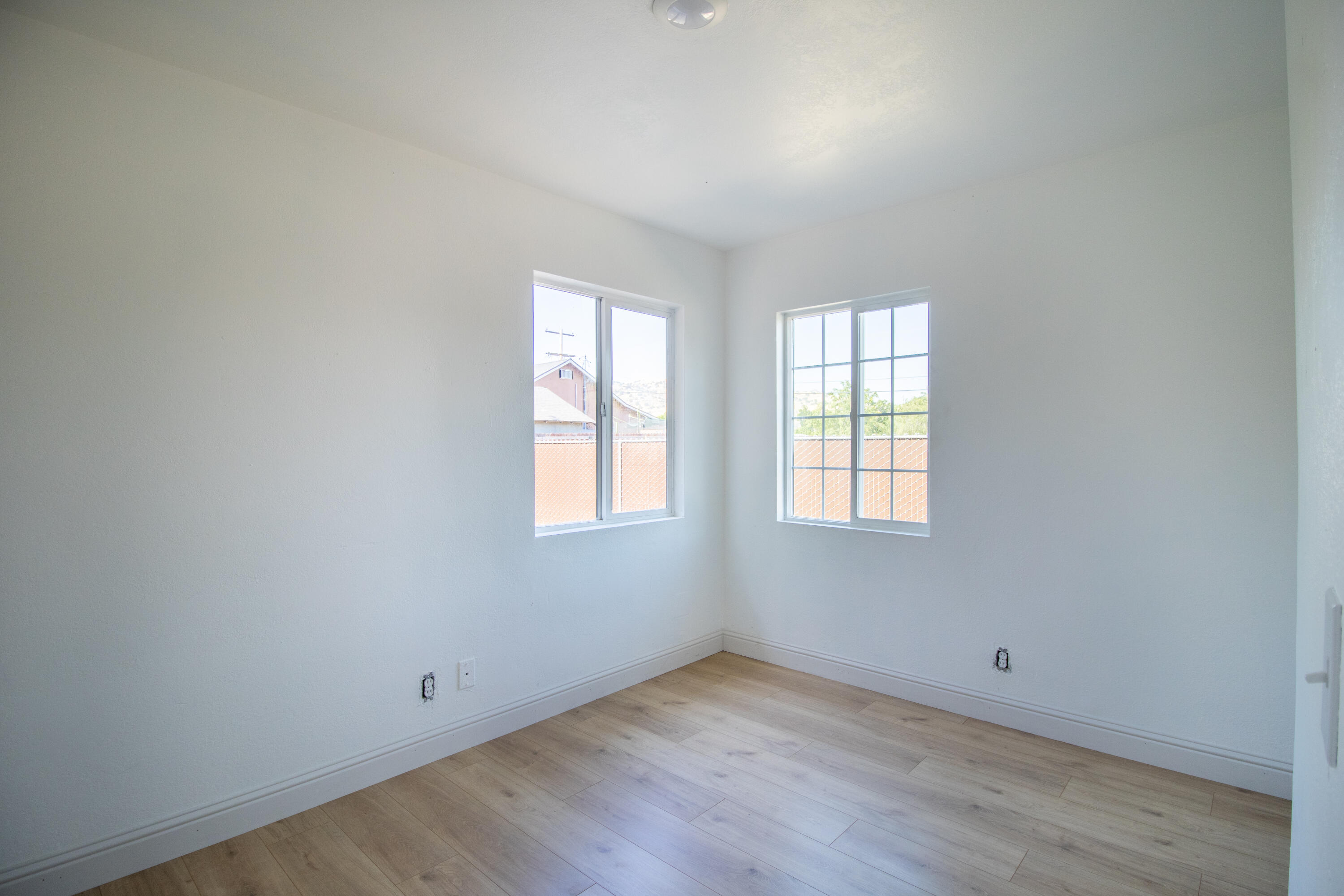 1378 E Tyler Ave Ln, Porterville, CA 93257