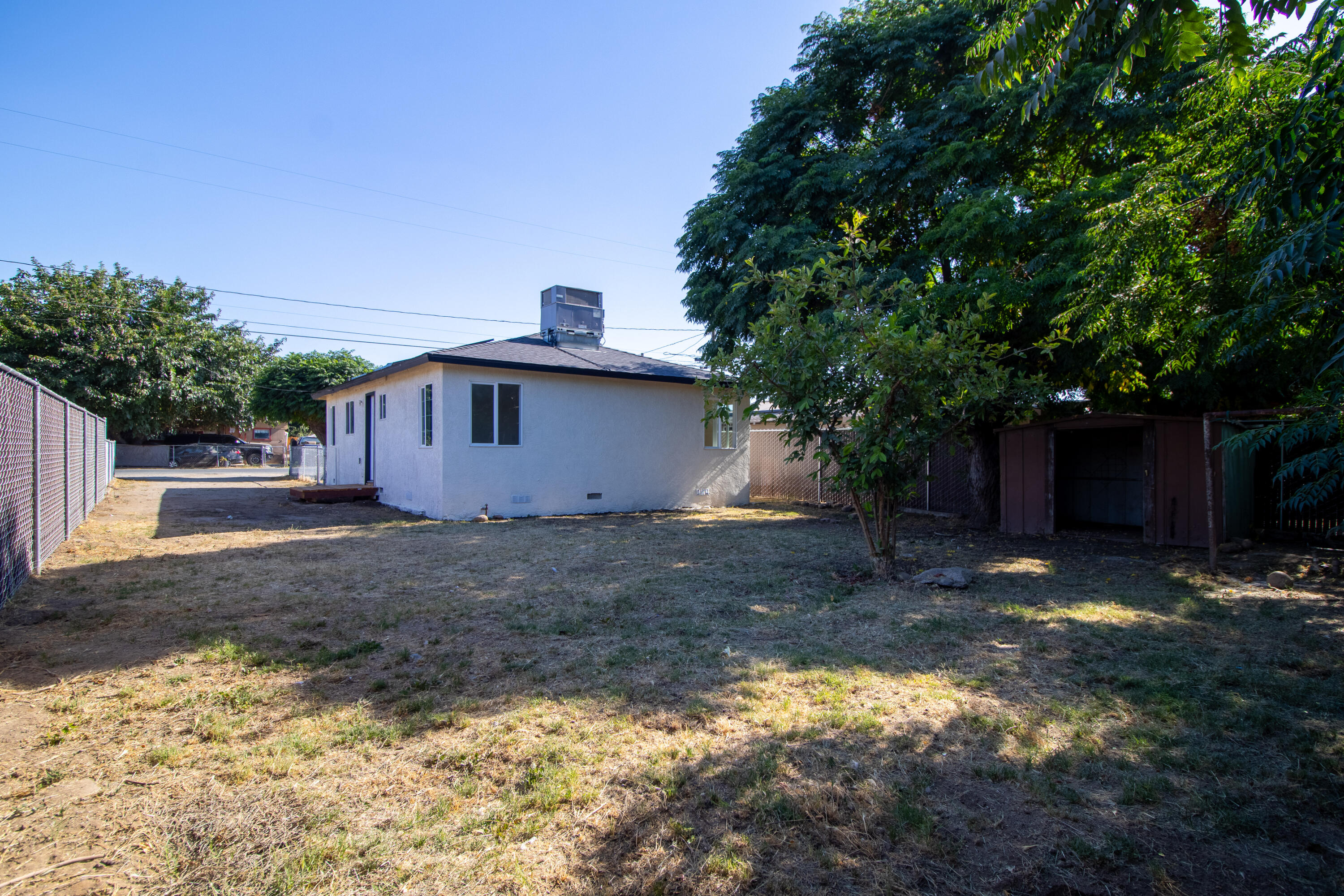 1378 E Tyler Ave Ln, Porterville, CA 93257