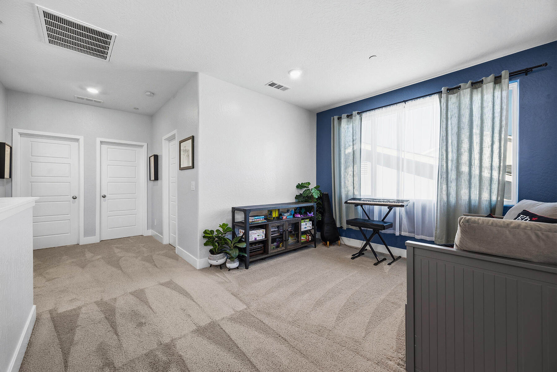 123 E Tyler Ave, Visalia, CA 93291