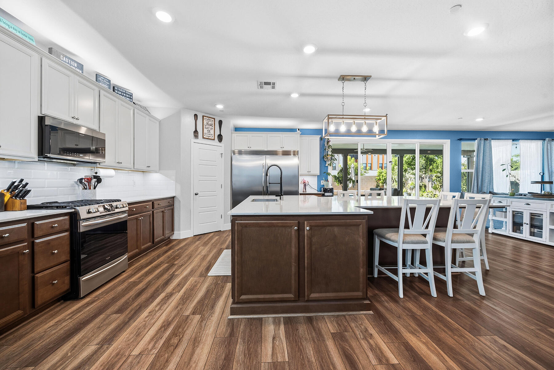 123 E Tyler Ave, Visalia, CA 93291