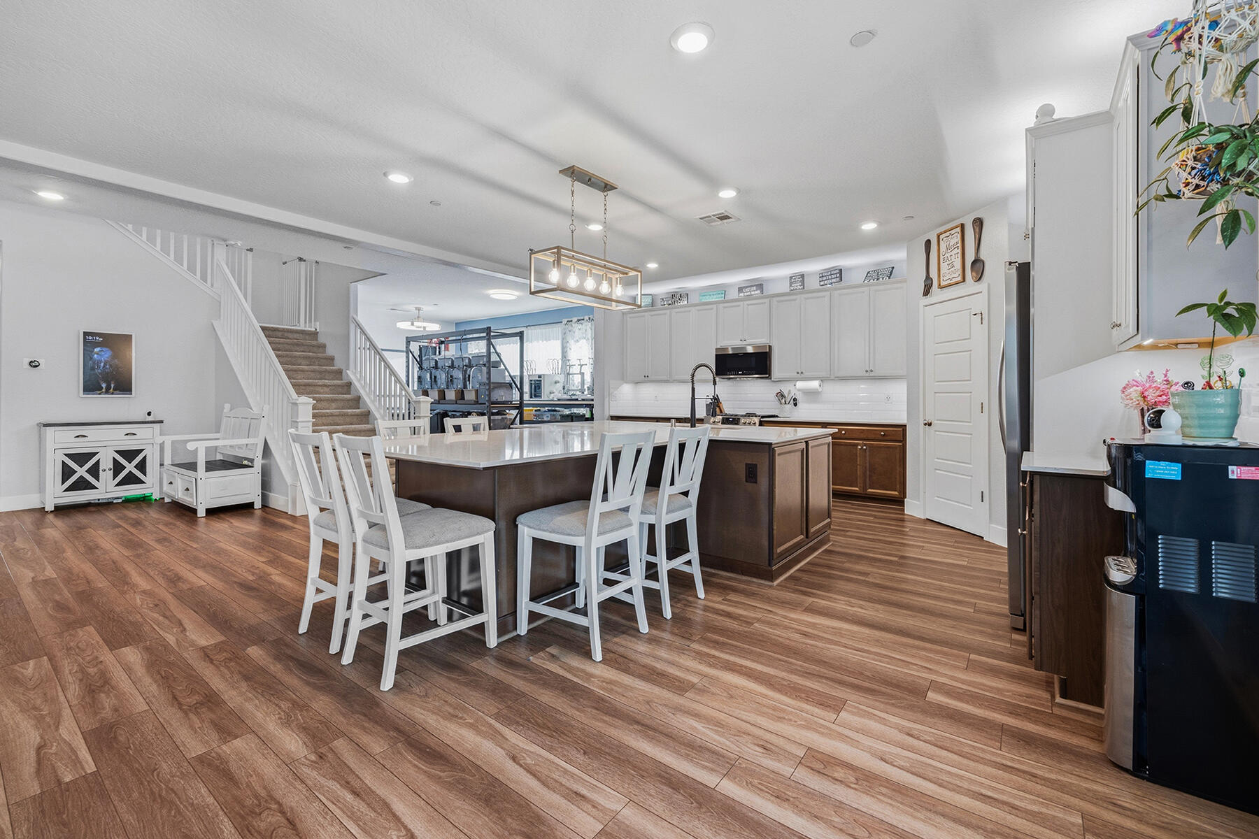 123 E Tyler Ave, Visalia, CA 93291
