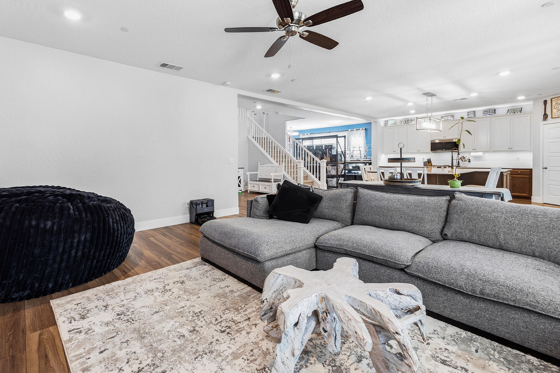 123 E Tyler Ave, Visalia, CA 93291