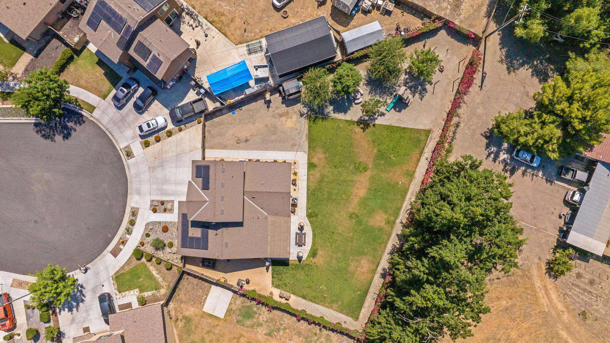 908 Tuscany Ct, Lemoore, CA 93245