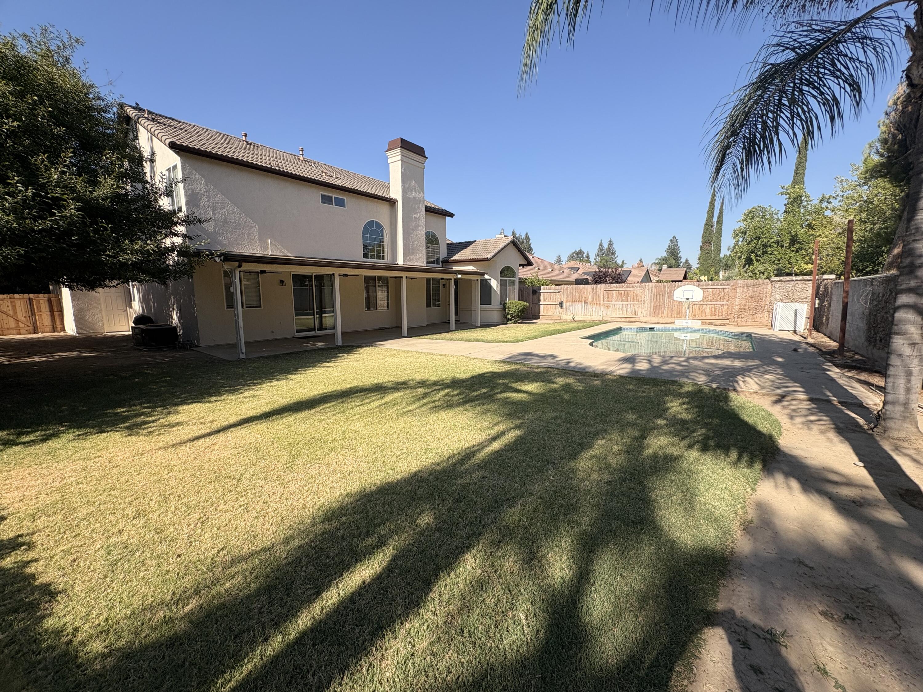 5408 W Perez Ave, Visalia, CA 93291
