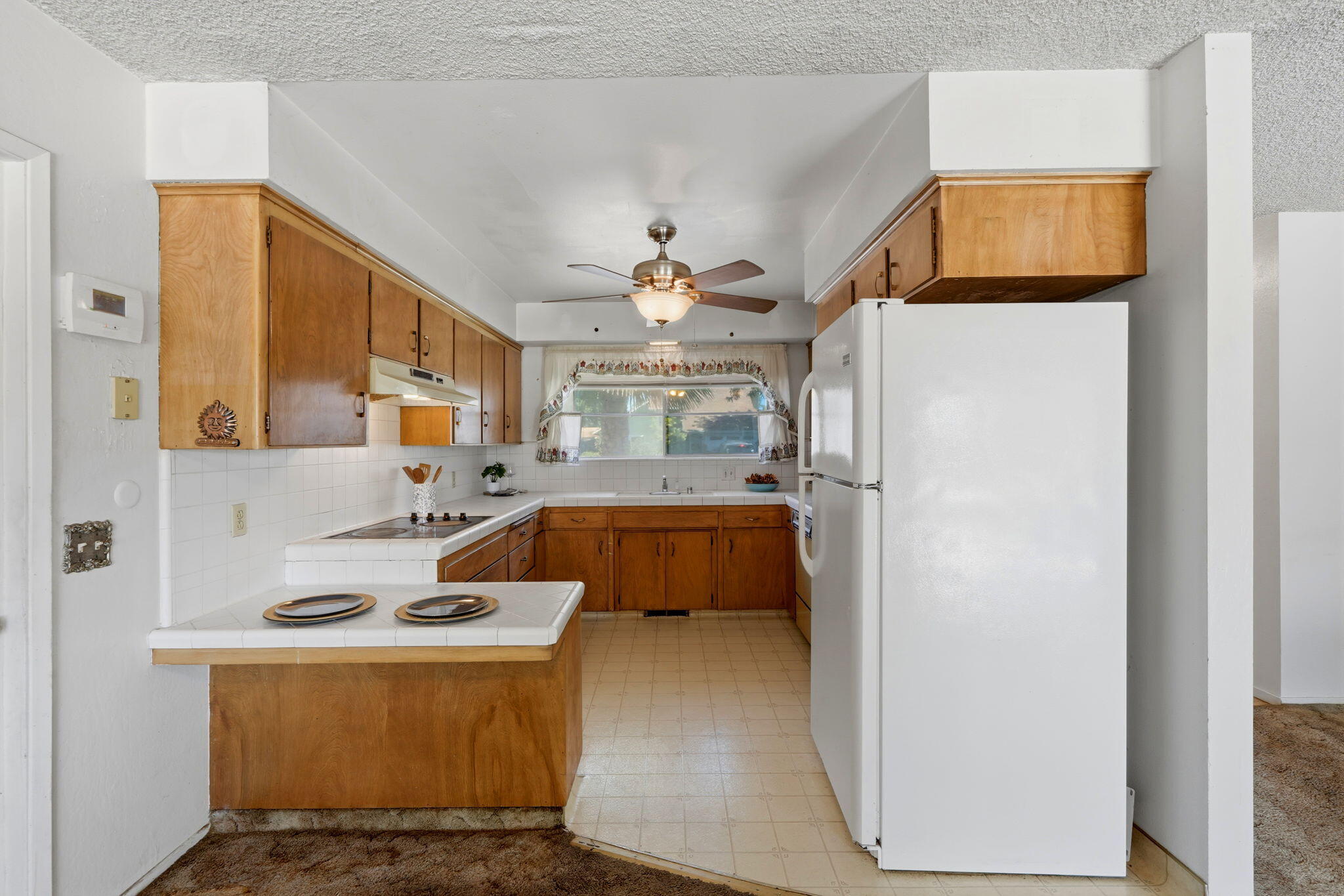 1522 E Bolinger Way, Dinuba, CA 93618