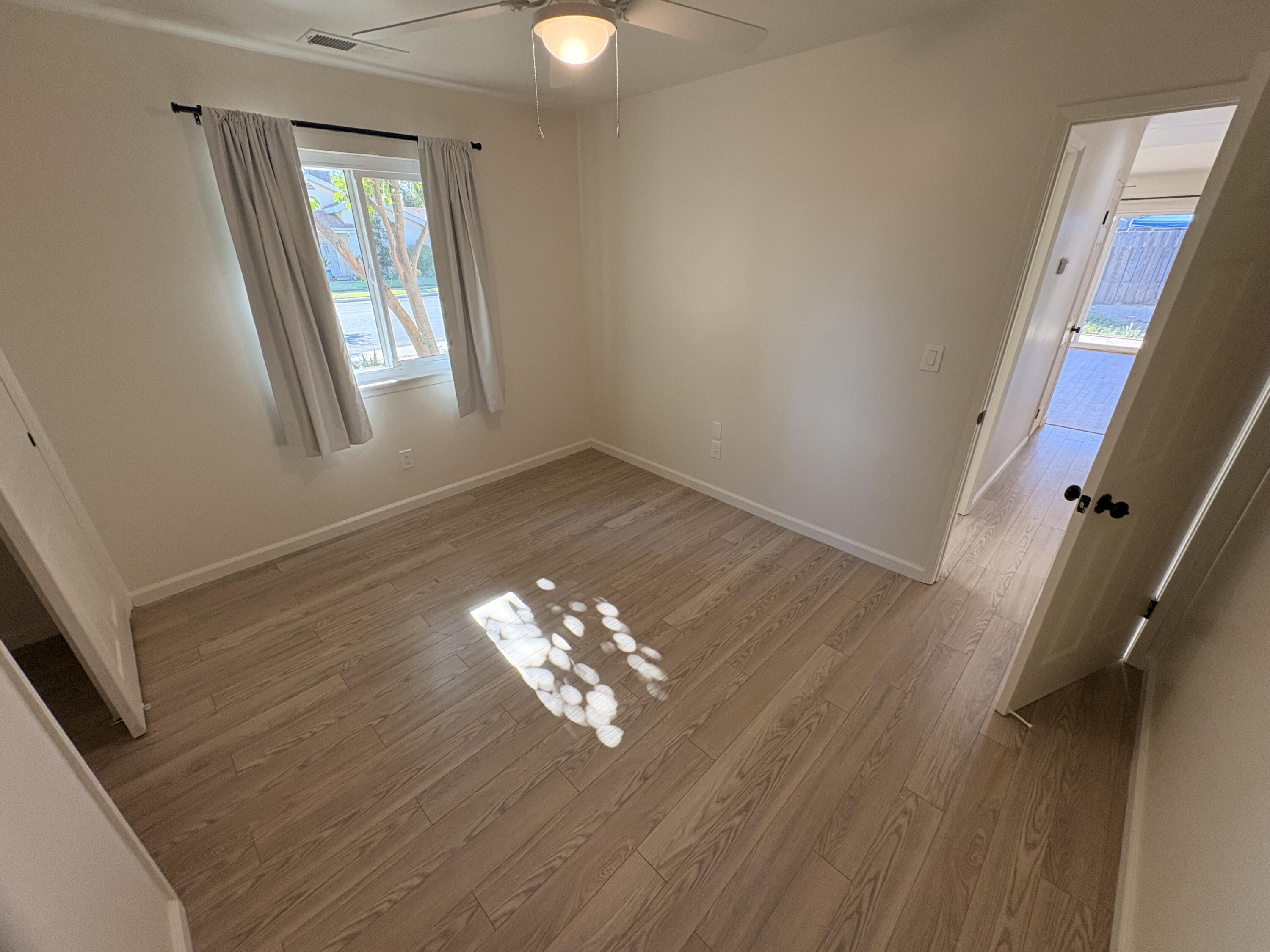 1600 N Goddard St, Visalia, CA 93292