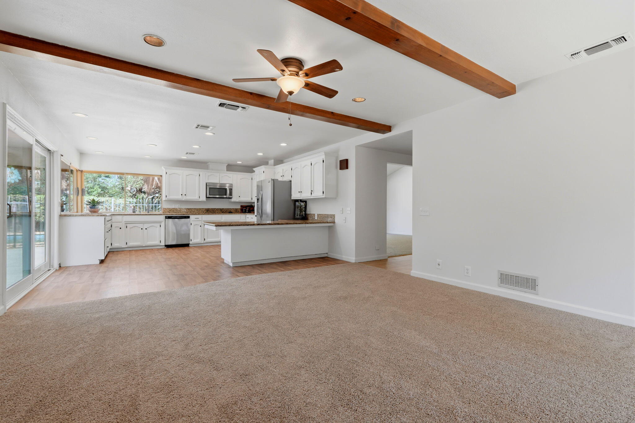15126 Ave 312, Visalia, CA 93292