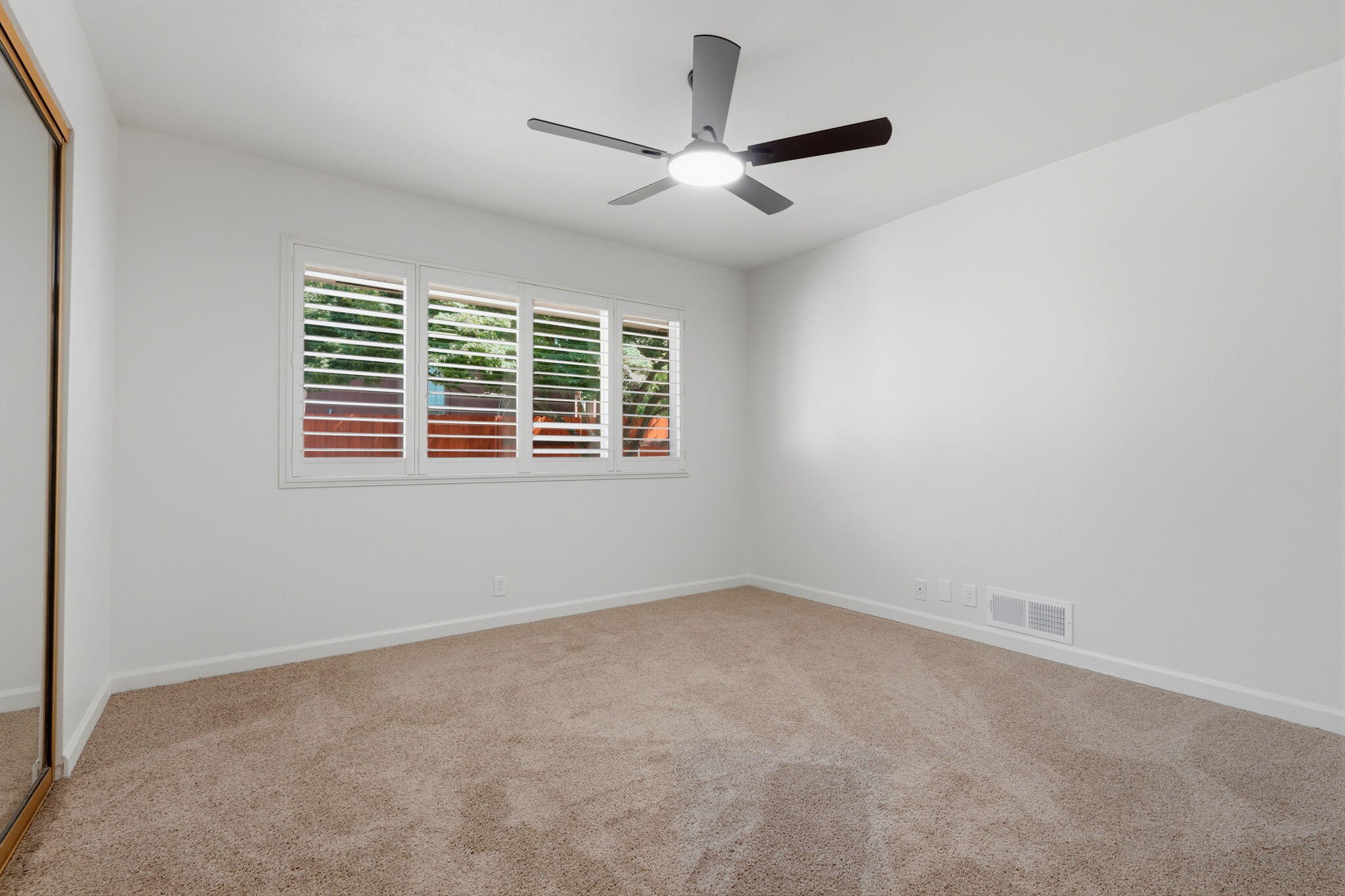 15126 Ave 312, Visalia, CA 93292