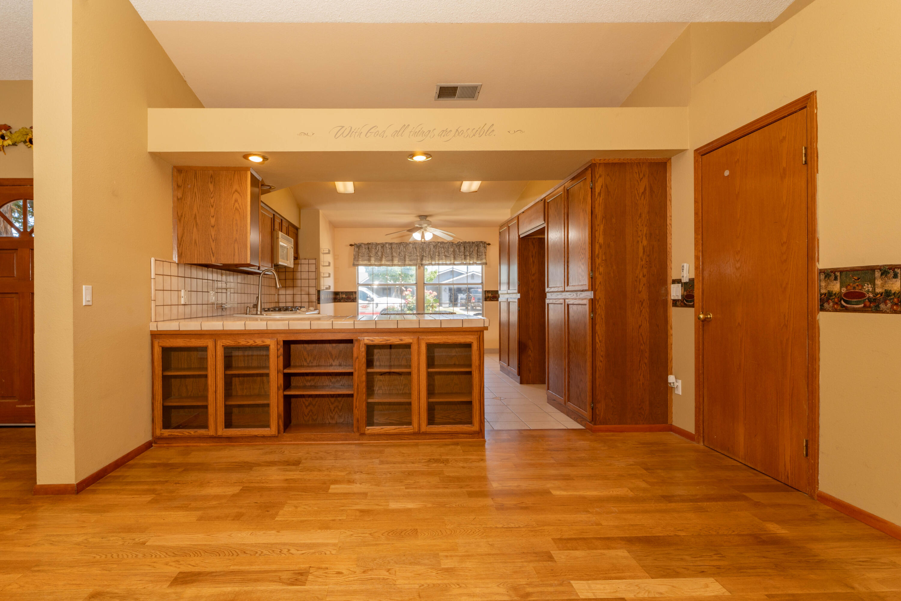 2013 Cricklewood Cir, Porterville, CA 93257