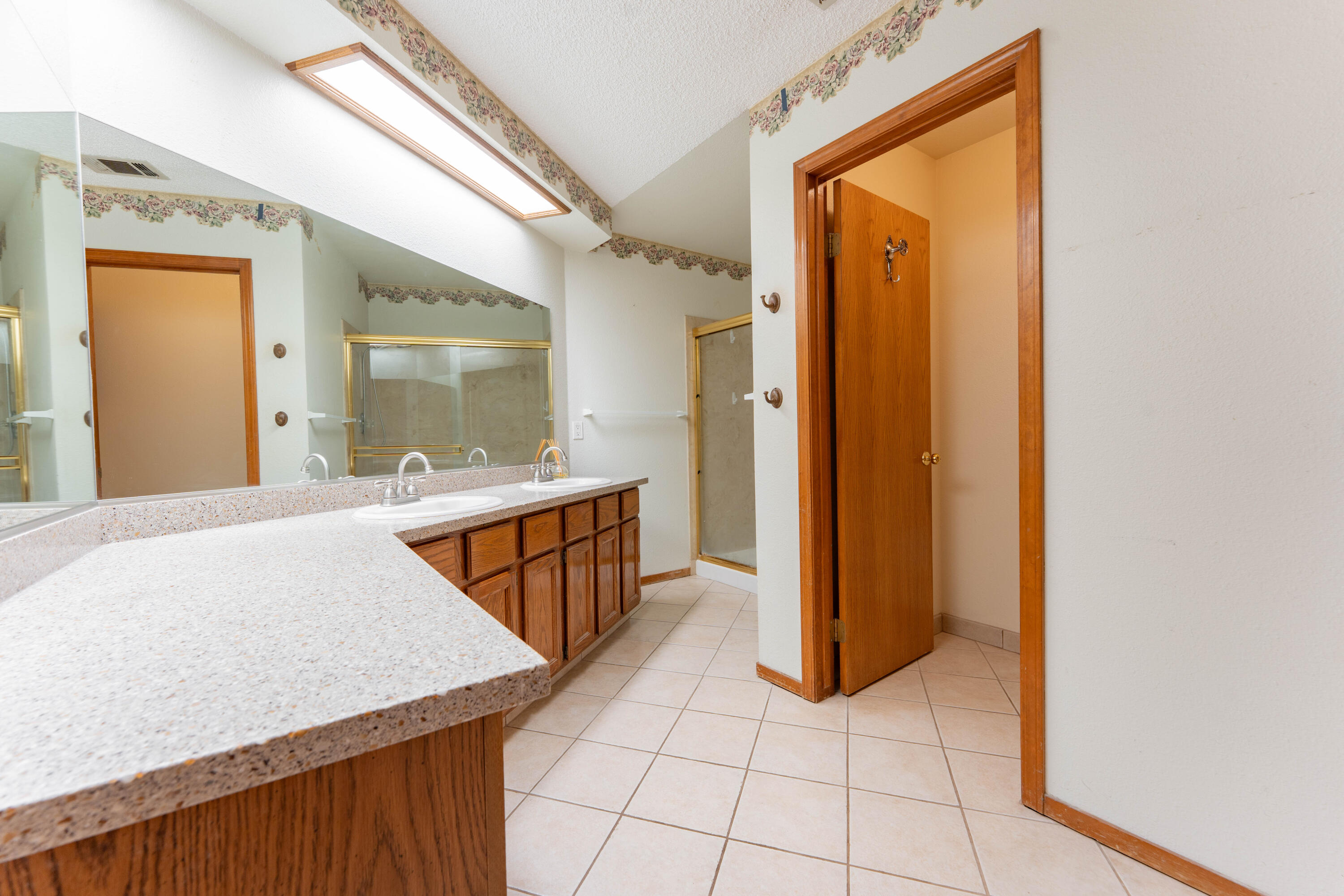 2013 Cricklewood Cir, Porterville, CA 93257