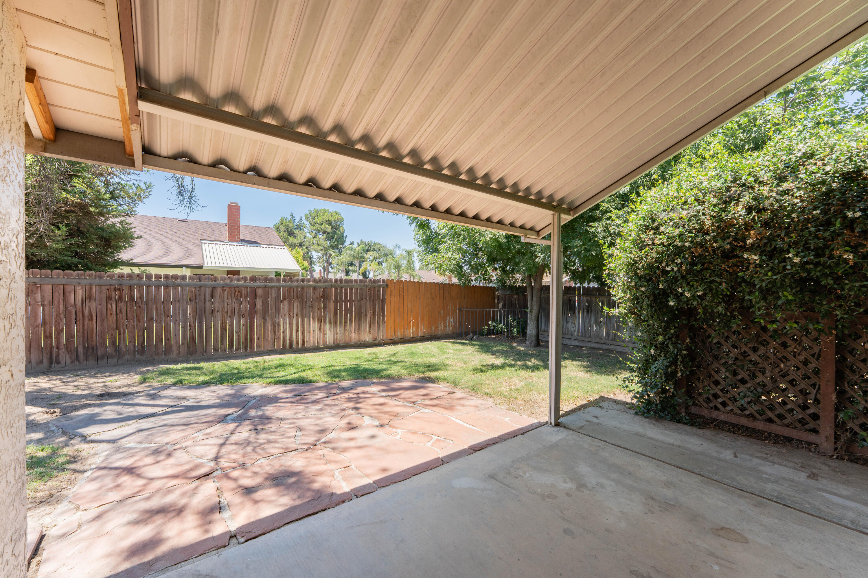 2013 Cricklewood Cir, Porterville, CA 93257