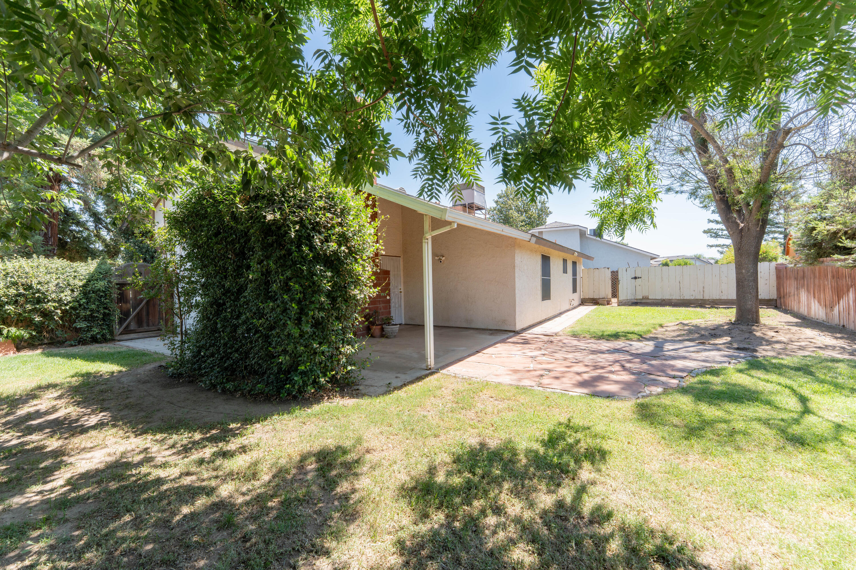 2013 Cricklewood Cir, Porterville, CA 93257