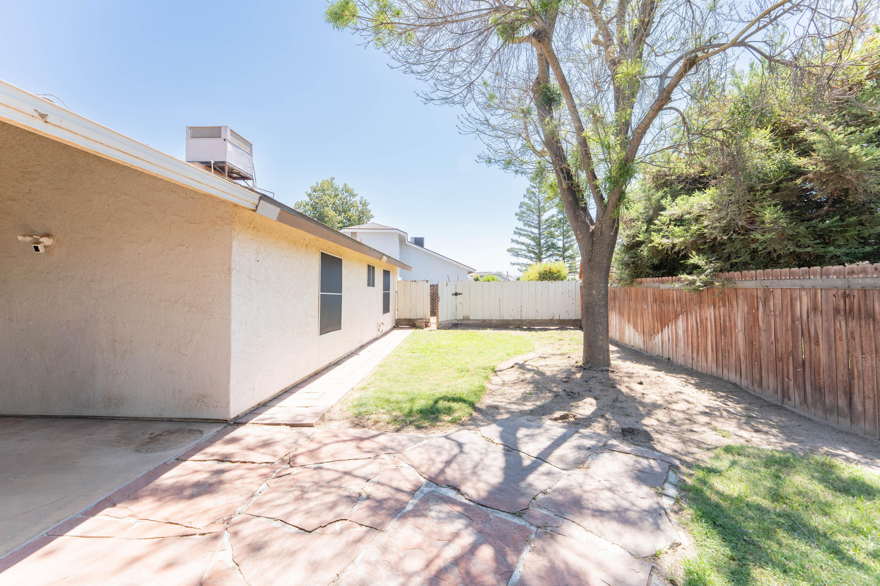 2013 Cricklewood Cir, Porterville, CA 93257