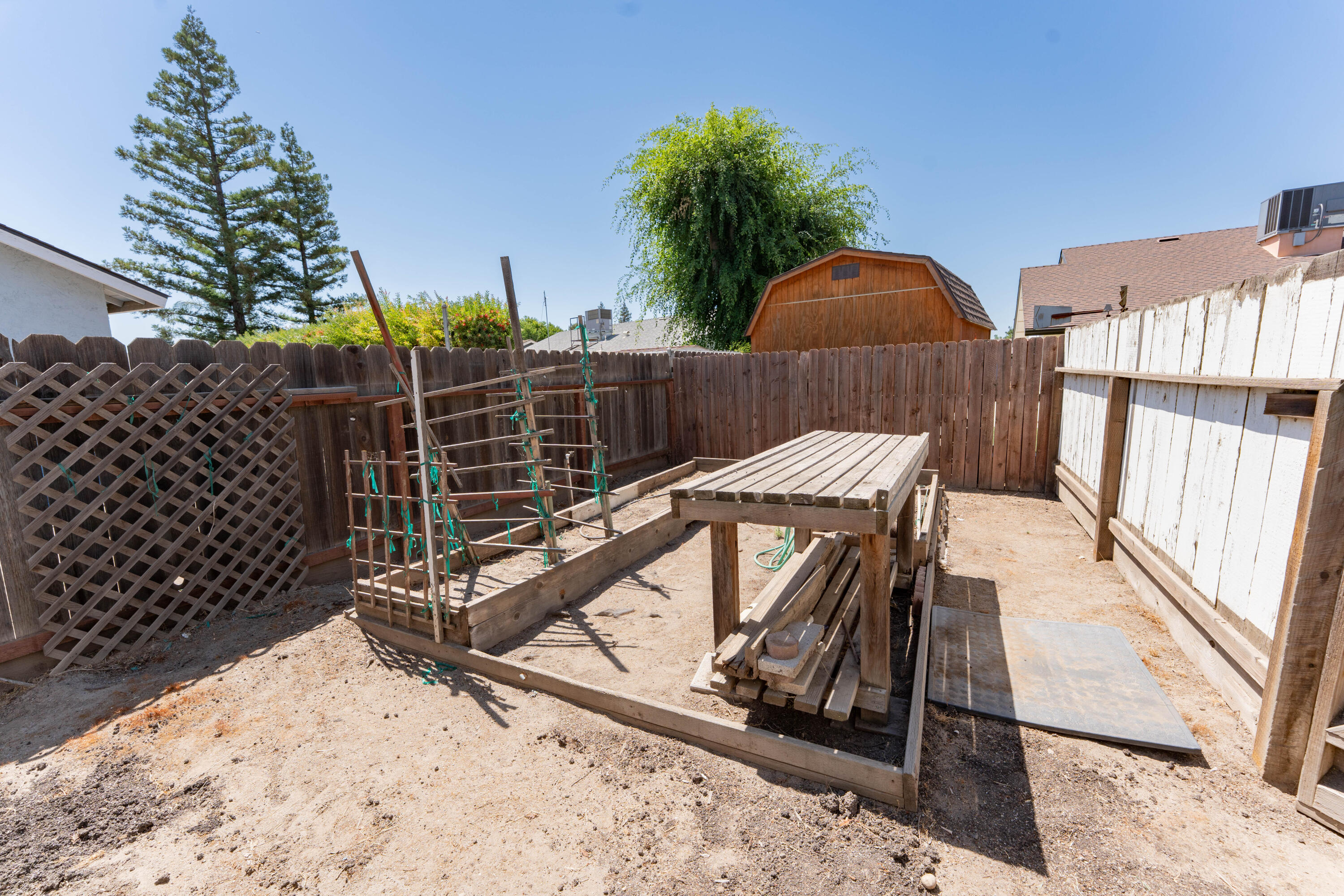 2013 Cricklewood Cir, Porterville, CA 93257