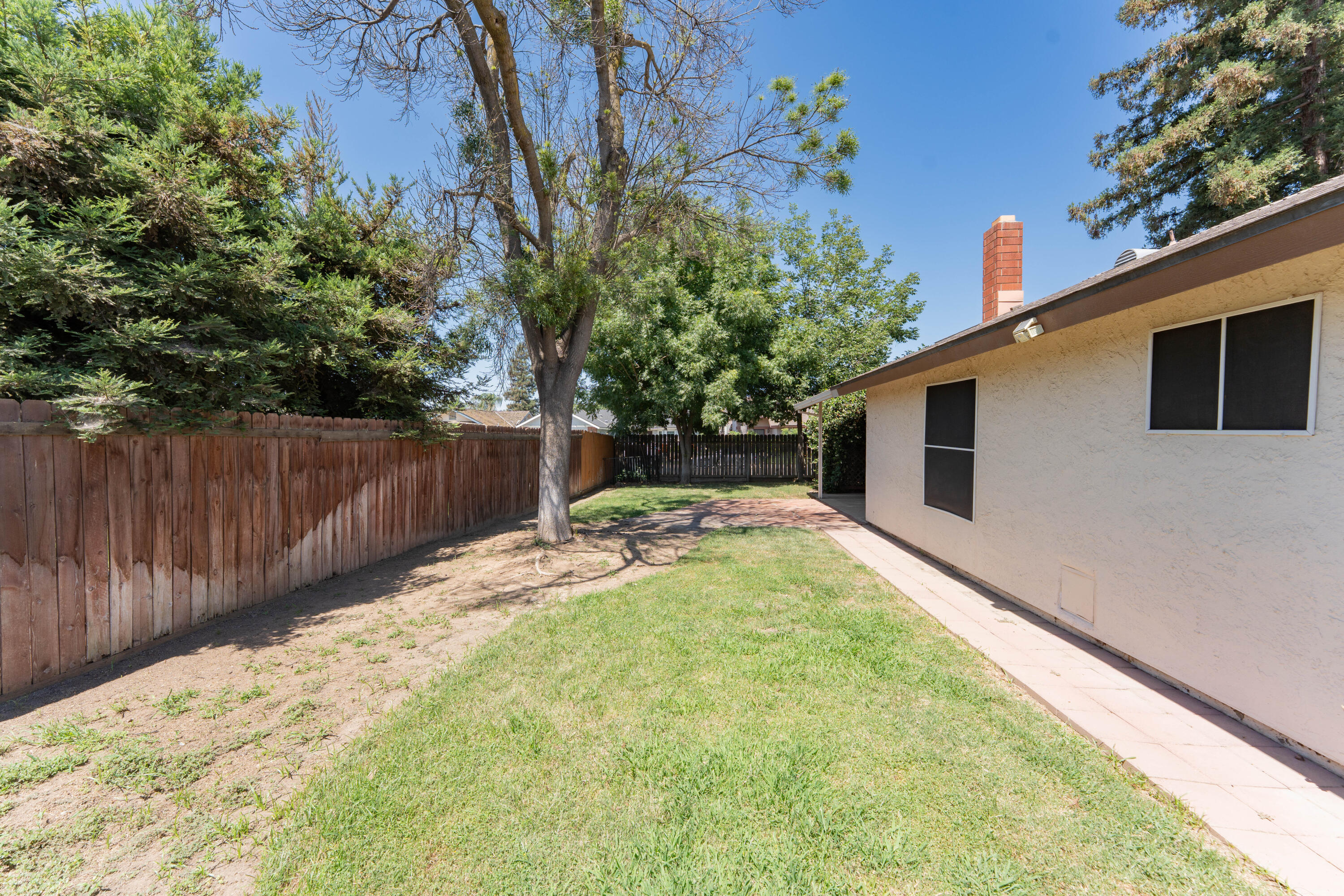 2013 Cricklewood Cir, Porterville, CA 93257