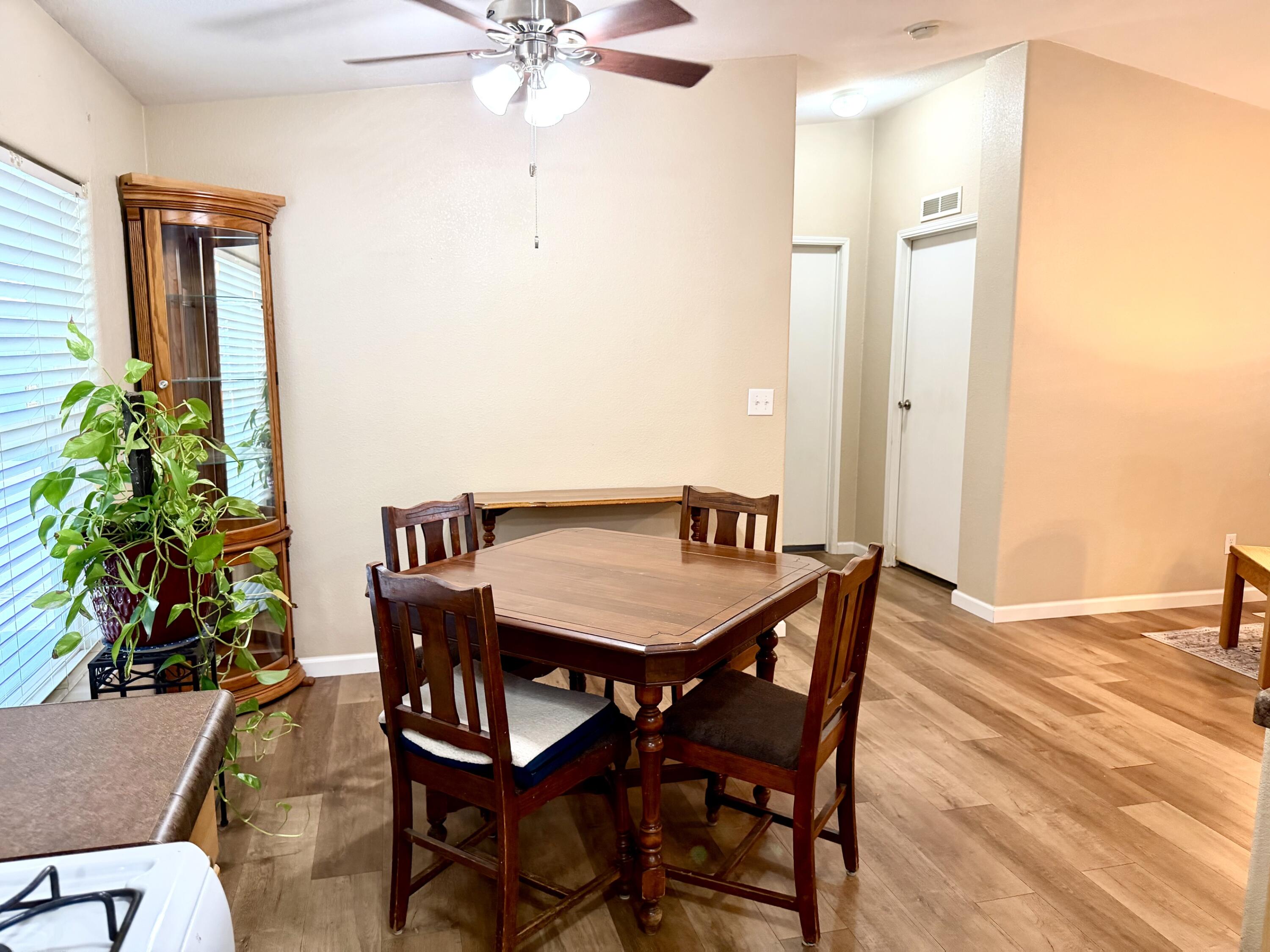860 E Grangeville Blvd #92, Hanford, CA 93230