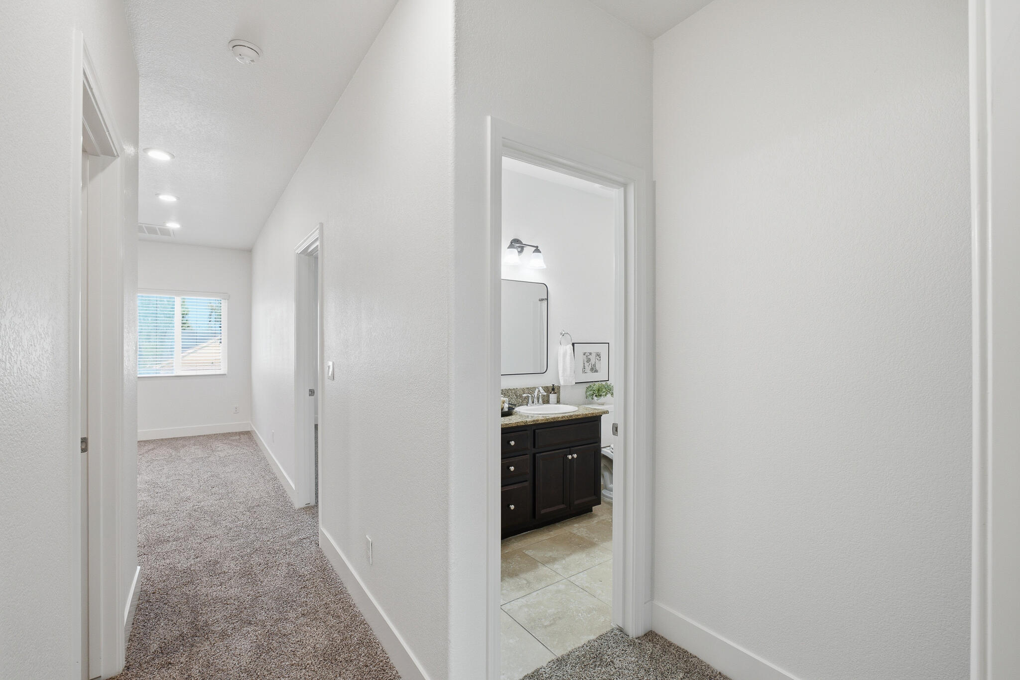 3725 W Clinton Ave, Visalia, CA 93291