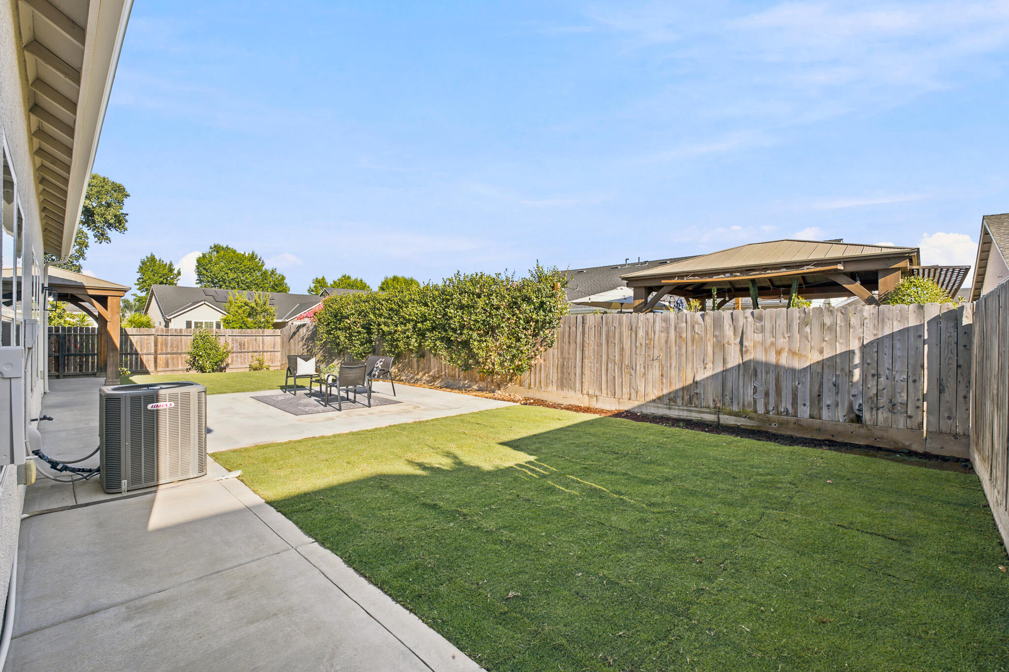3725 W Clinton Ave, Visalia, CA 93291