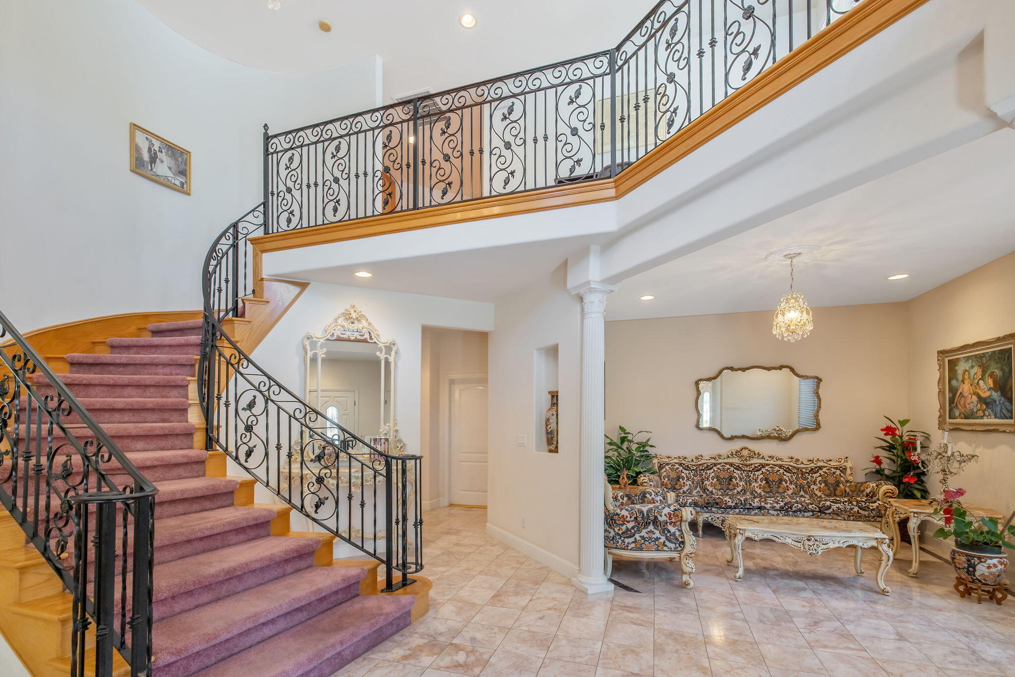 1647 S Bluegrass Ct, Visalia, CA 93277