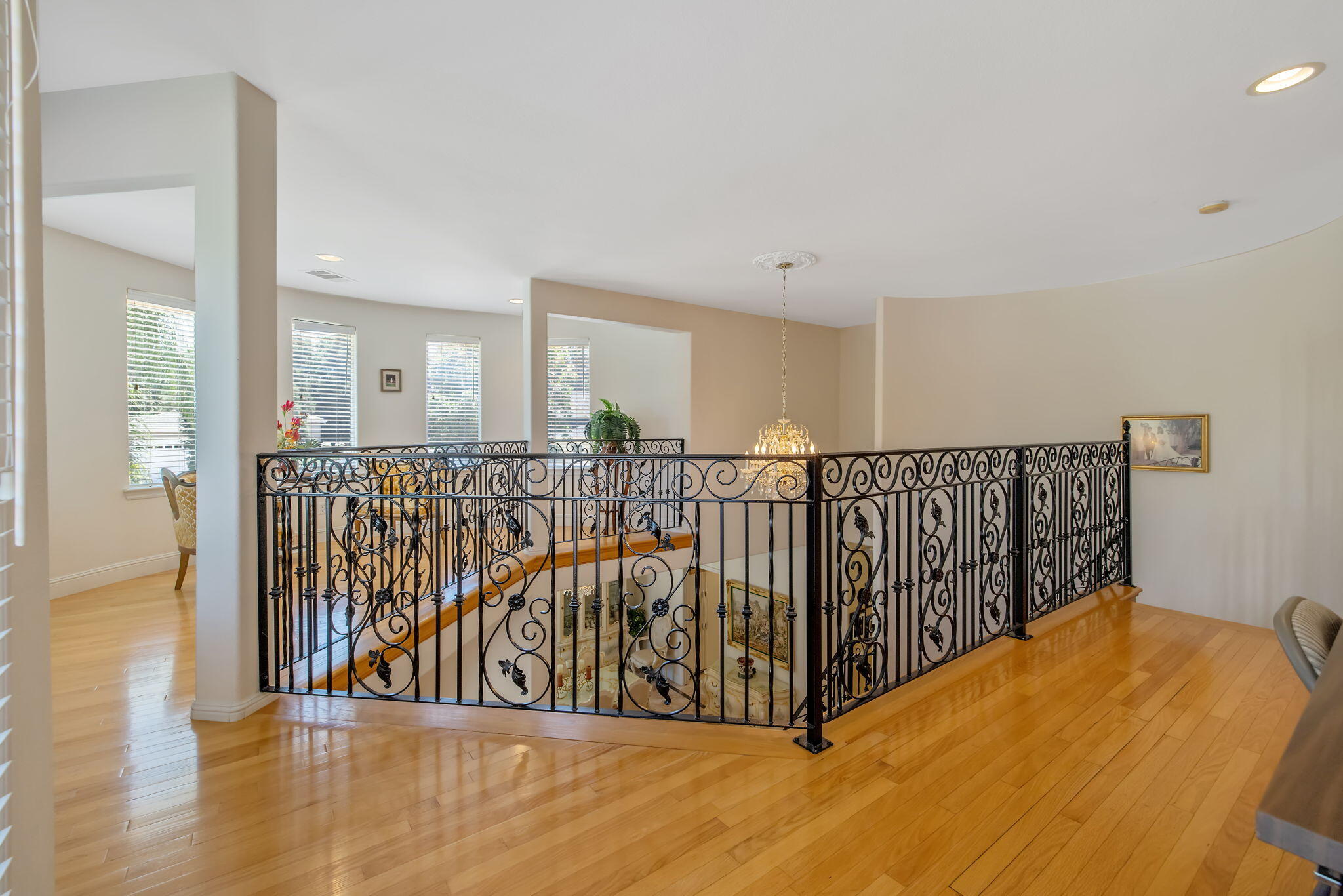 1647 S Bluegrass Ct, Visalia, CA 93277
