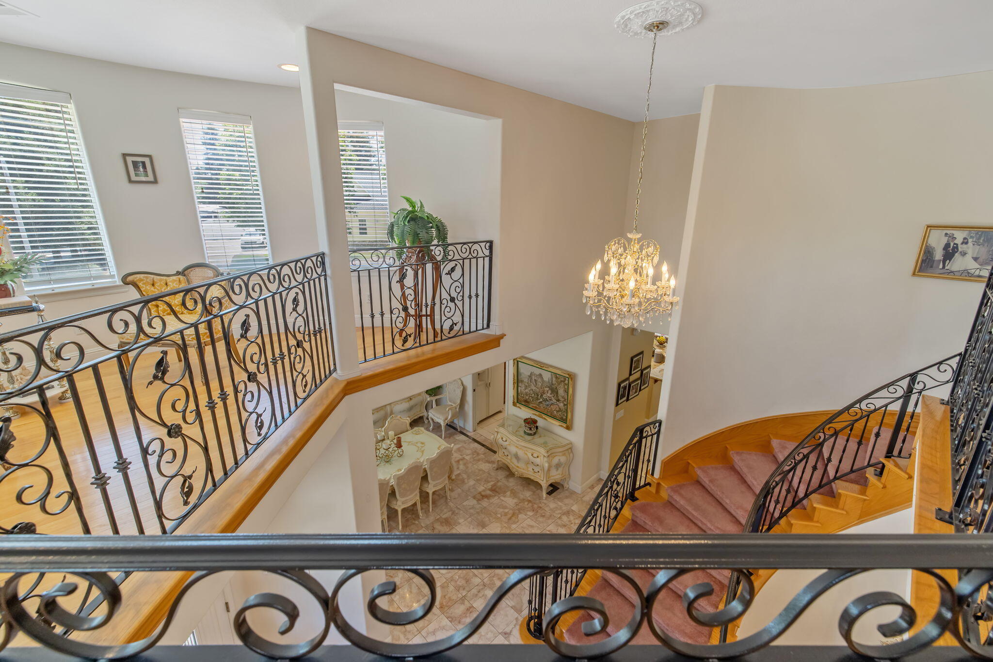 1647 S Bluegrass Ct, Visalia, CA 93277