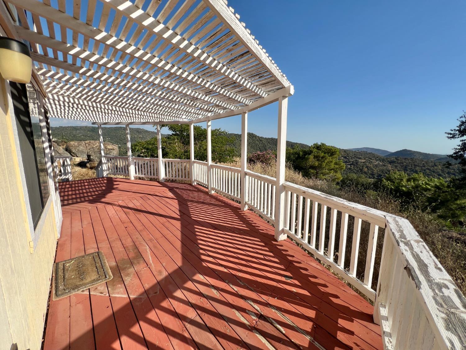 46396 Redwing Ln, Yokuts Valley, CA 93675