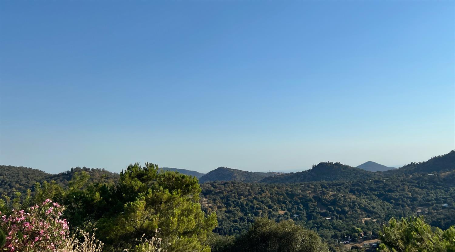 46396 Redwing Ln, Yokuts Valley, CA 93675