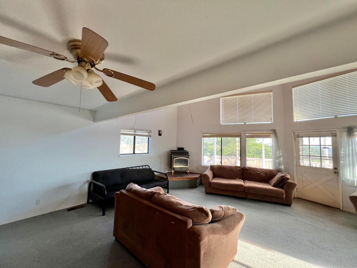 46396 Redwing Ln, Yokuts Valley, CA 93675