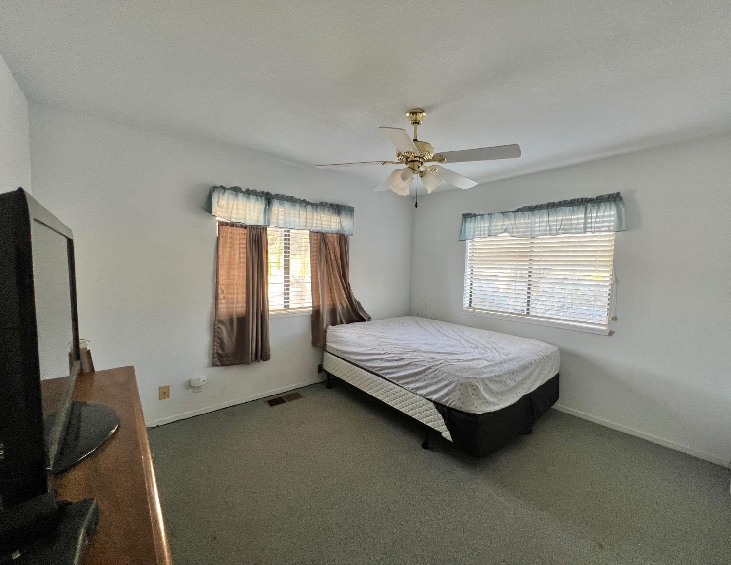 46396 Redwing Ln, Yokuts Valley, CA 93675
