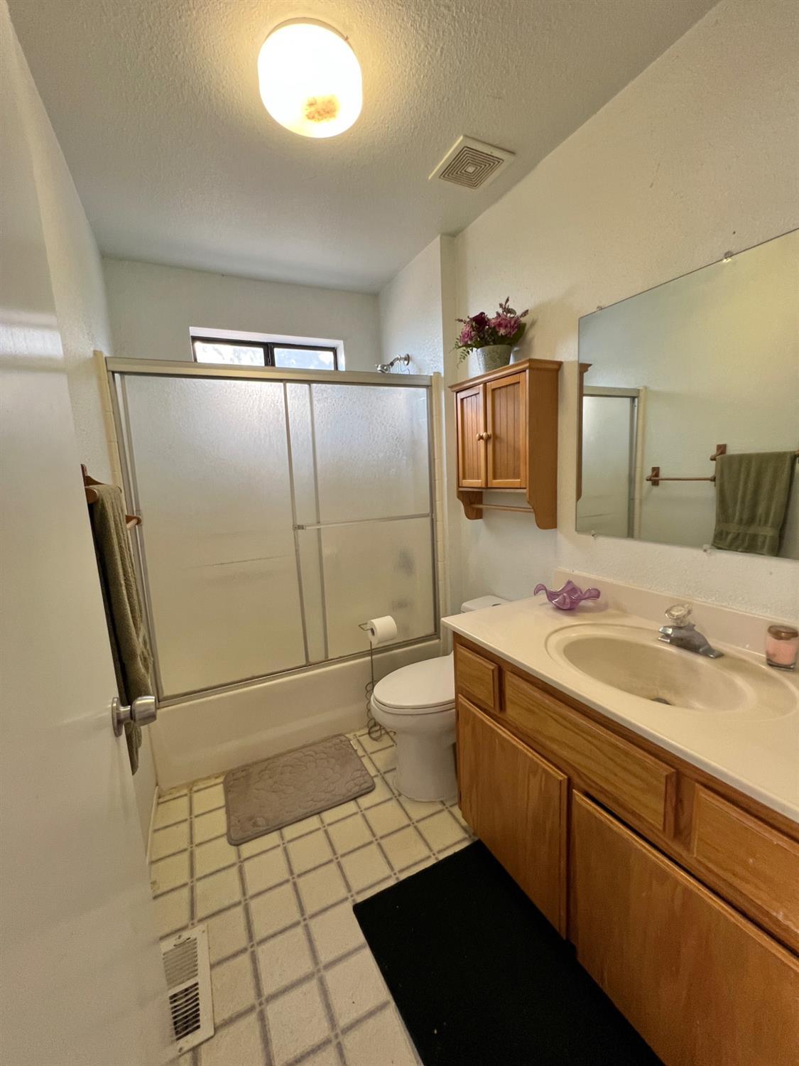 46396 Redwing Ln, Yokuts Valley, CA 93675