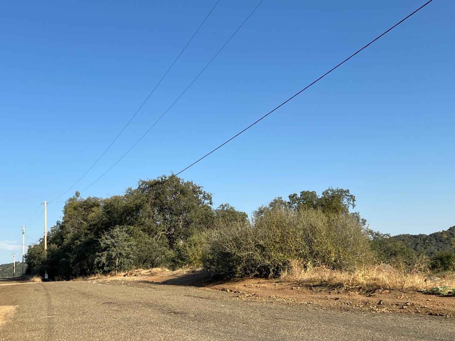46396 Redwing Ln, Yokuts Valley, CA 93675