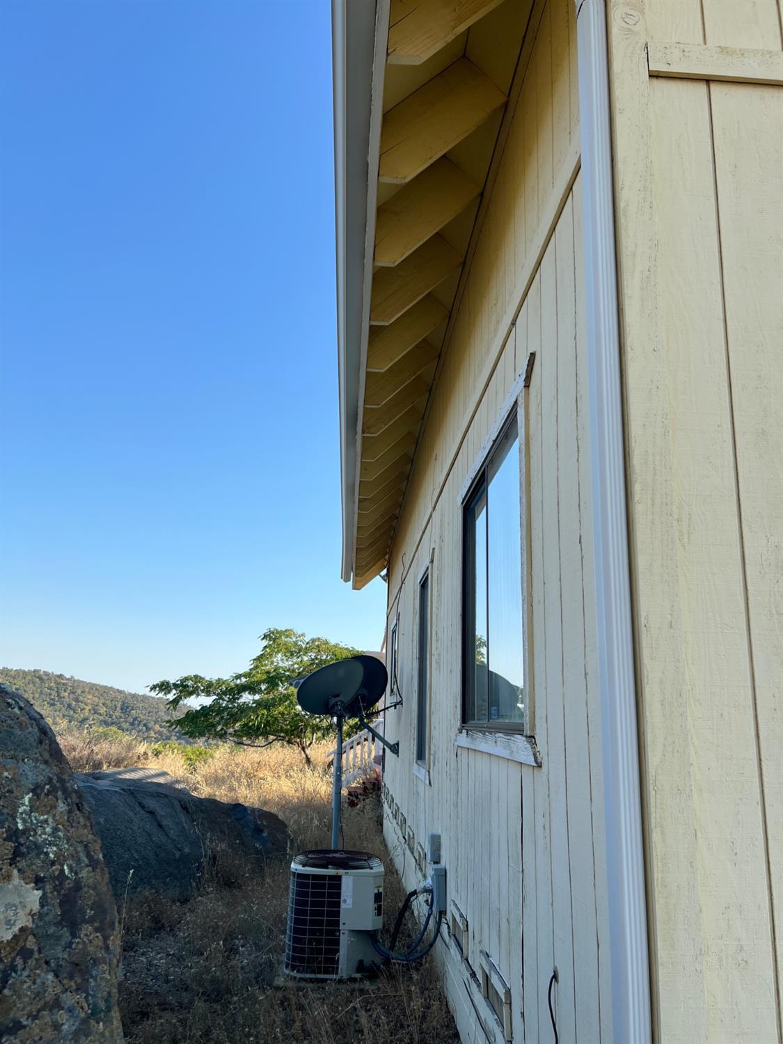 46396 Redwing Ln, Yokuts Valley, CA 93675
