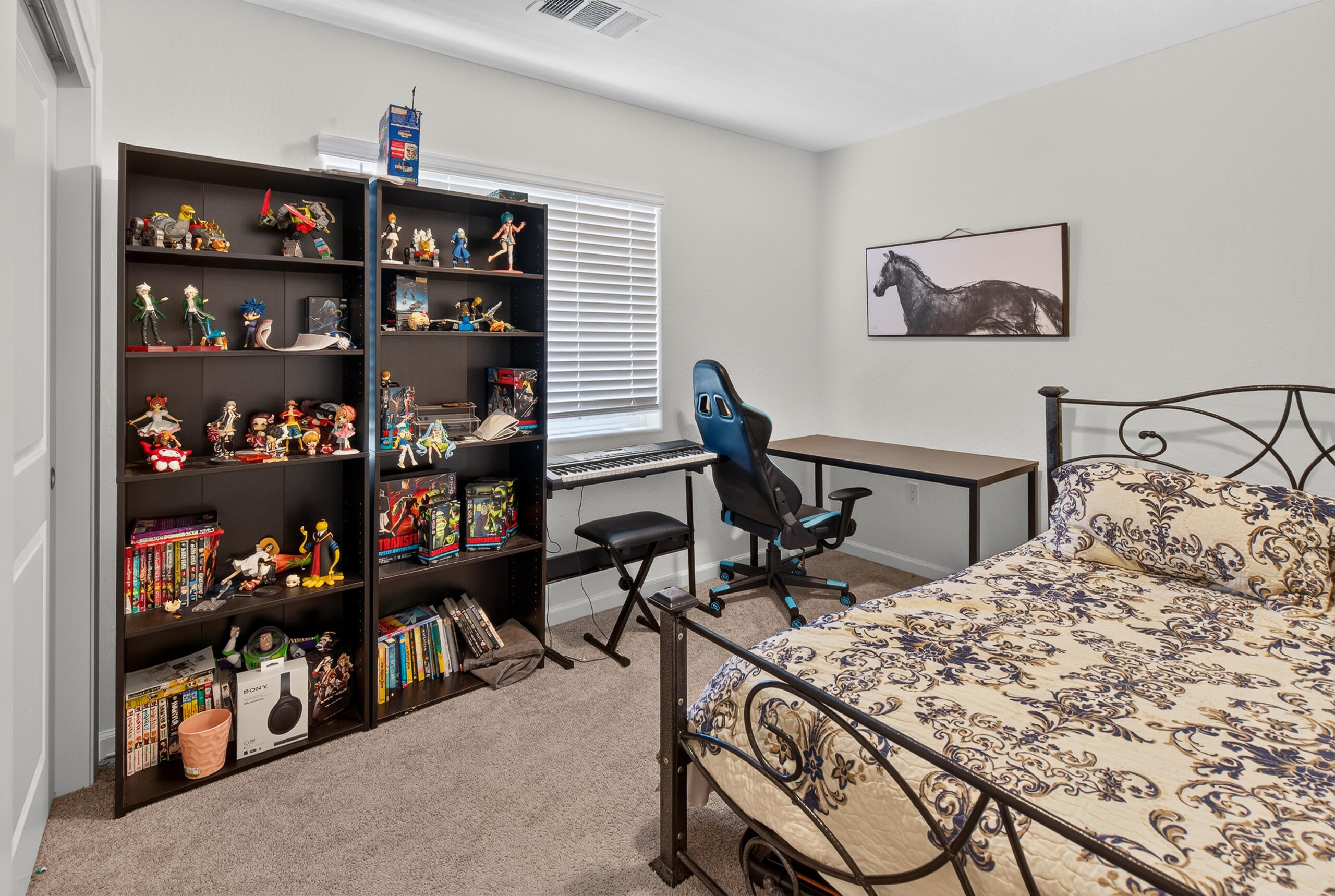 2360 N Chateau Way, Hanford, CA 93230