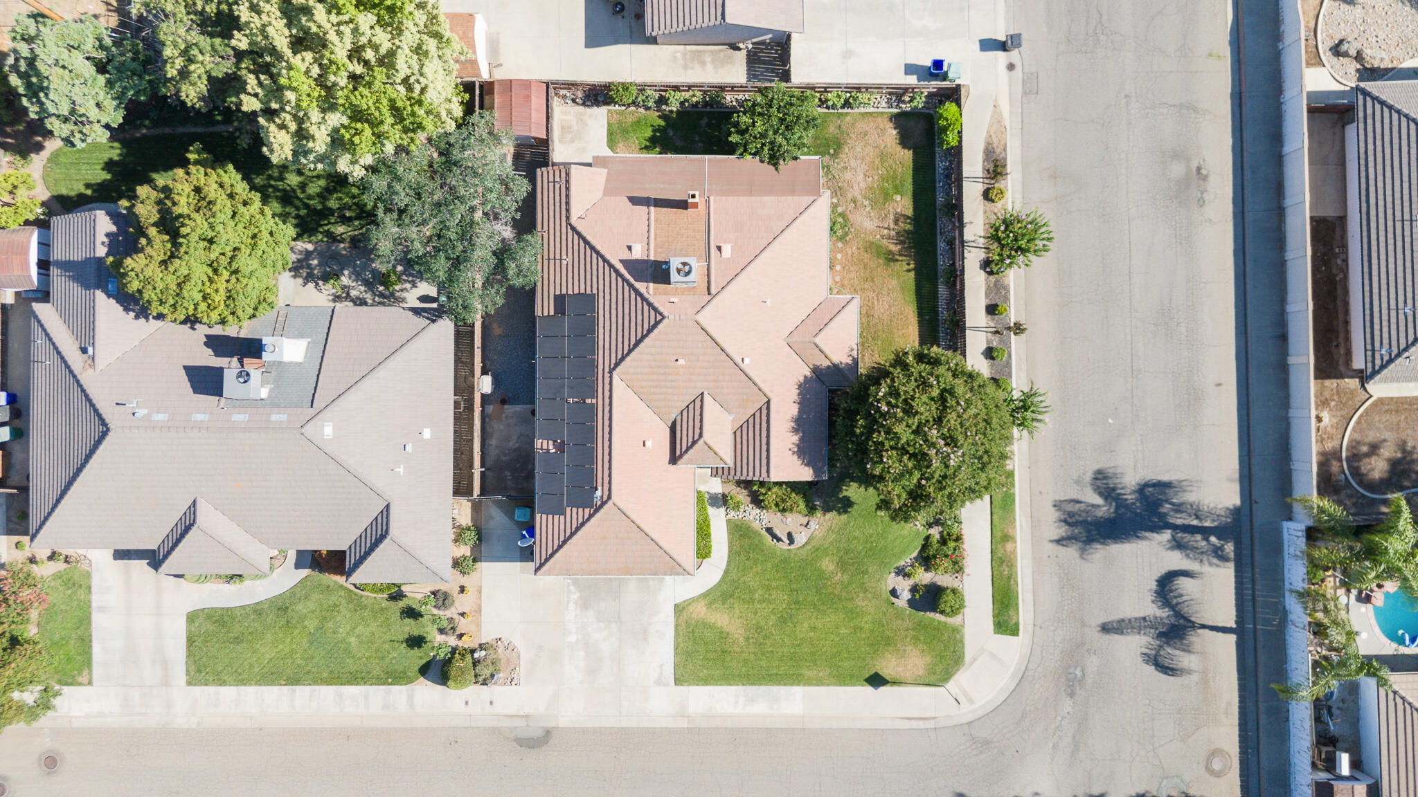 1395 W La Vida Ln, Porterville, CA 93257