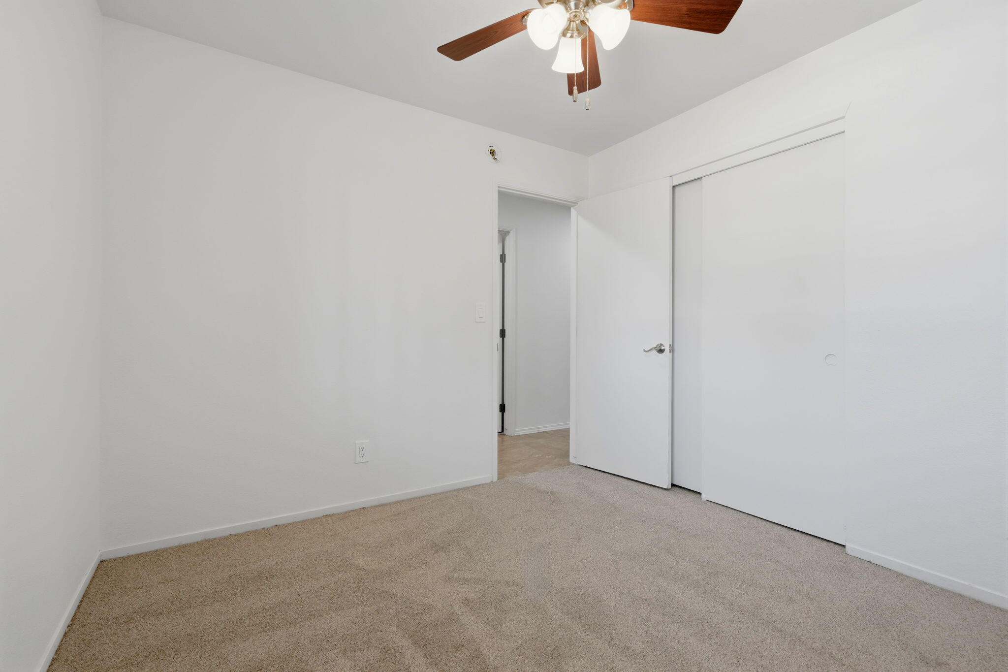 632 Birdsong Ct, Exeter, CA 93221