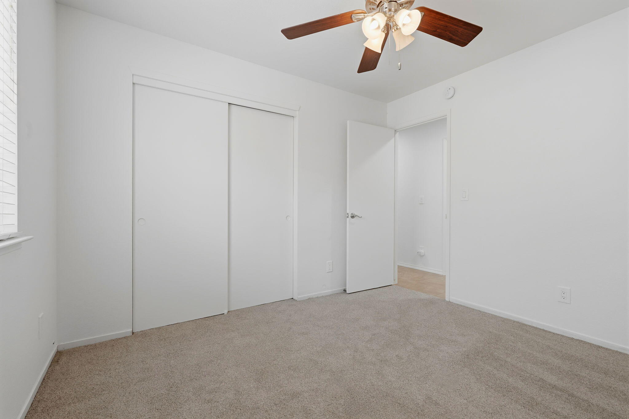 632 Birdsong Ct, Exeter, CA 93221