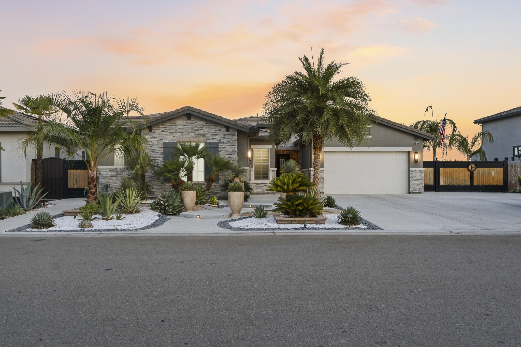 3612 Gold King Place Cir, Dinuba, CA 93618