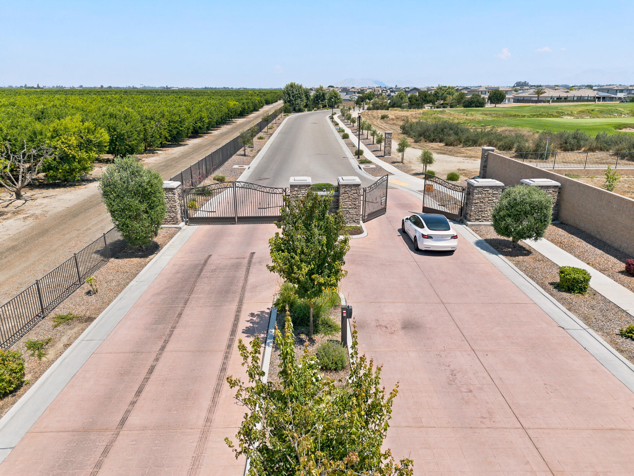 3612 Gold King Place Cir, Dinuba, CA 93618