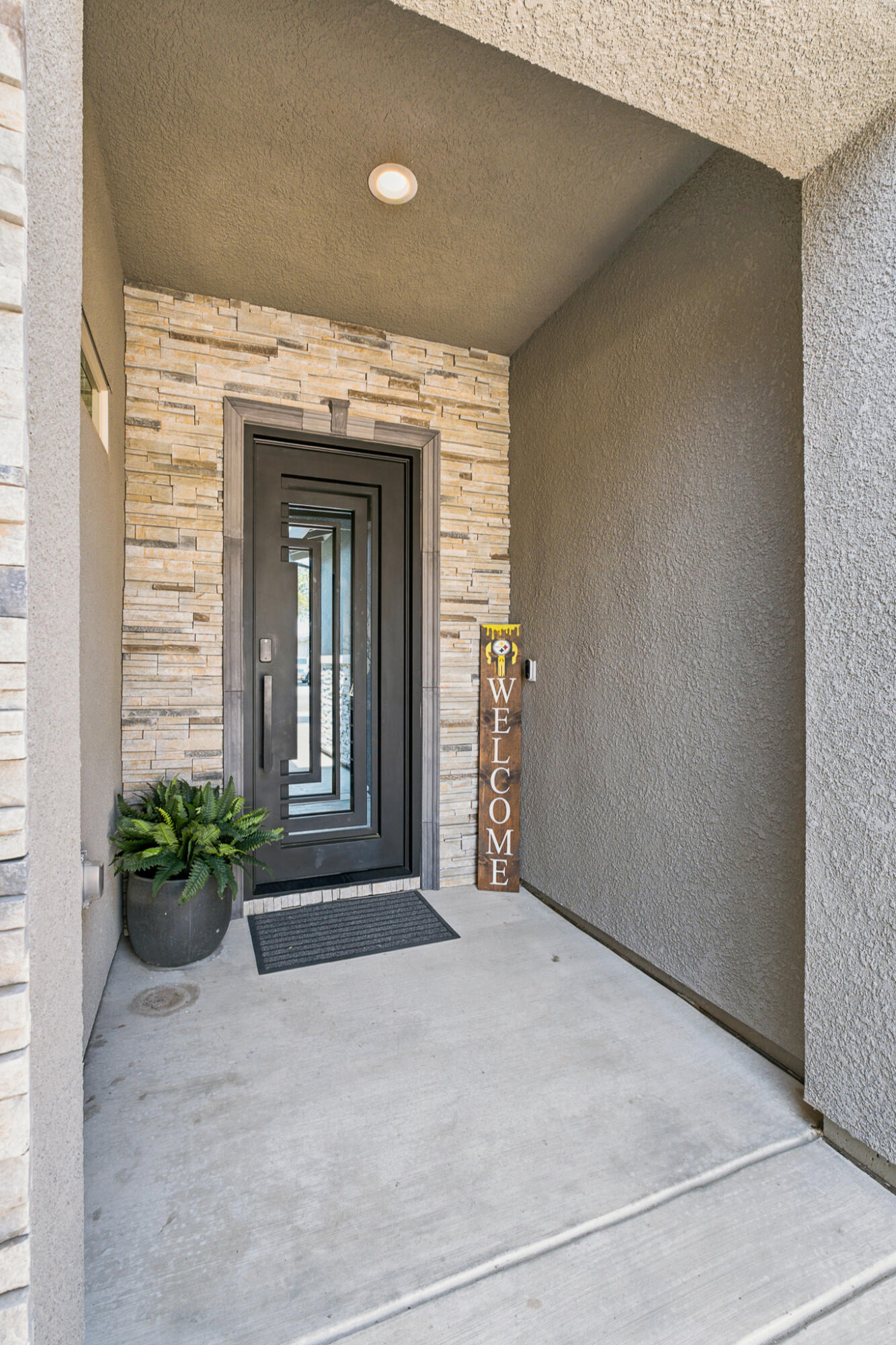 3612 Gold King Place Cir, Dinuba, CA 93618