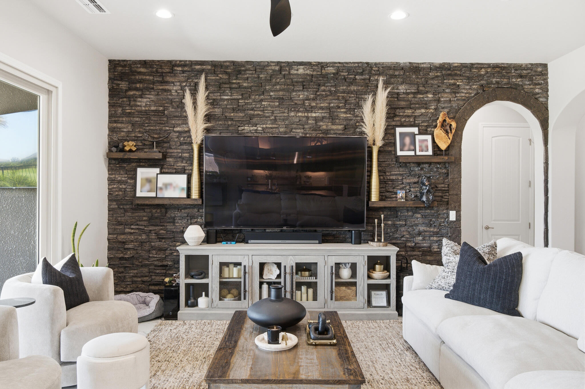3612 Gold King Place Cir, Dinuba, CA 93618