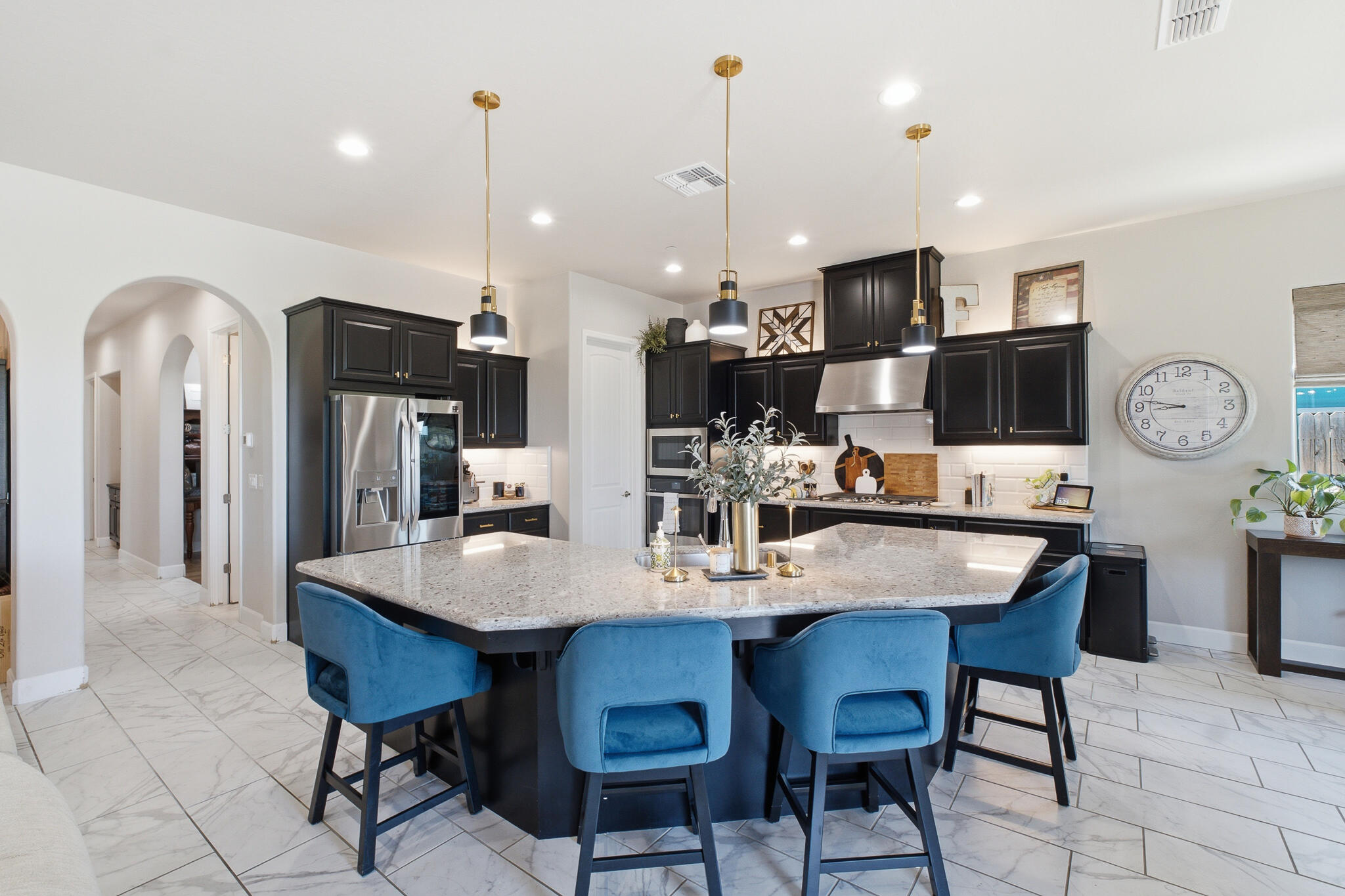 3612 Gold King Place Cir, Dinuba, CA 93618